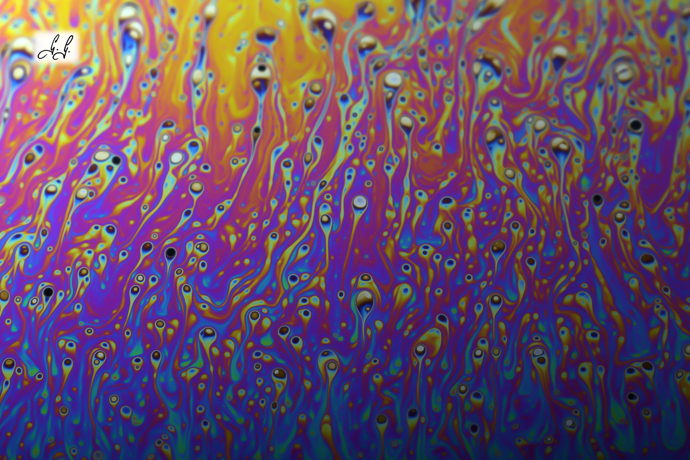 Illuminando una bolla di sapone II.