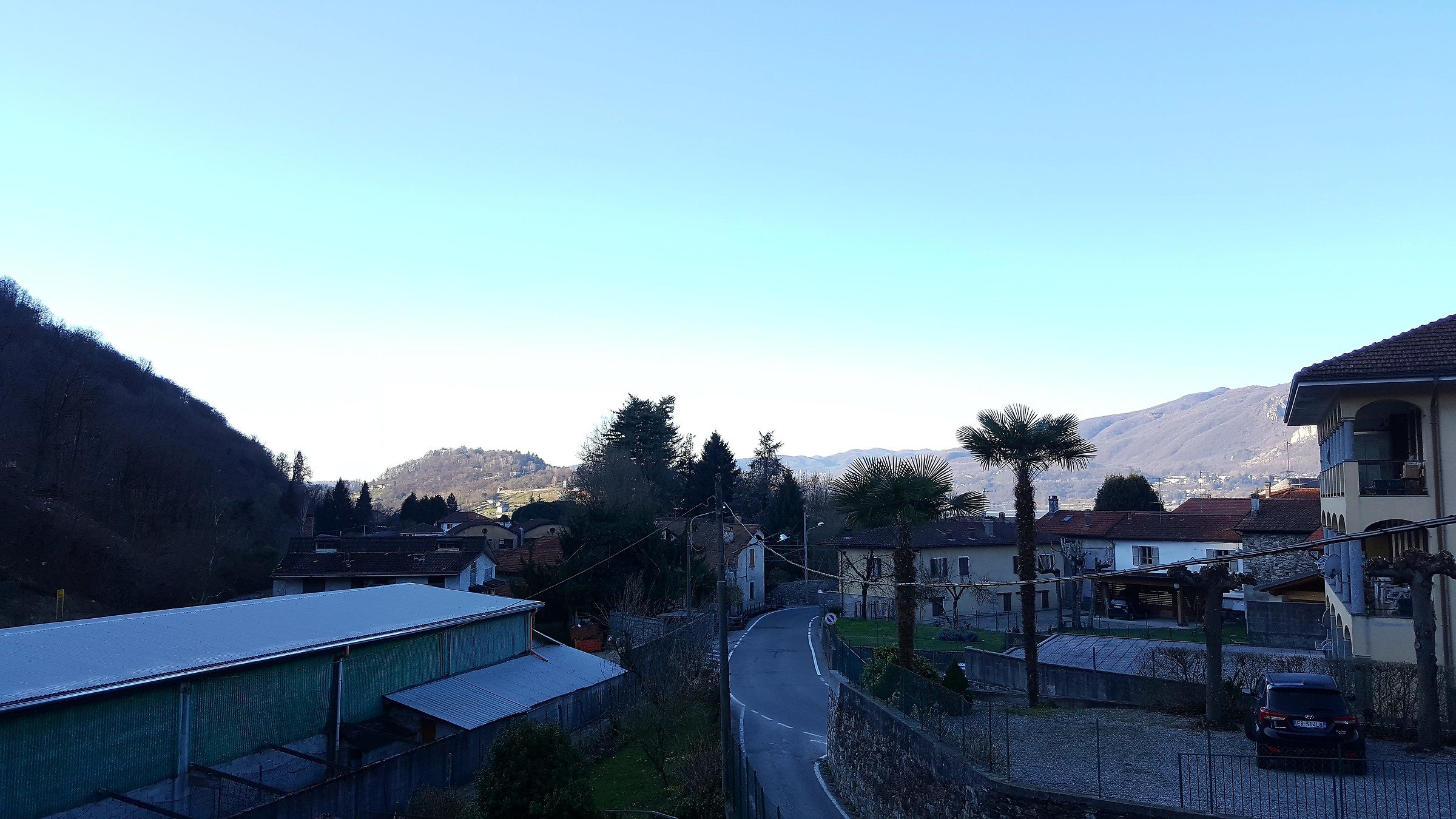 Buon giorno a tutti da Pettenasco (lago di 'Orta)