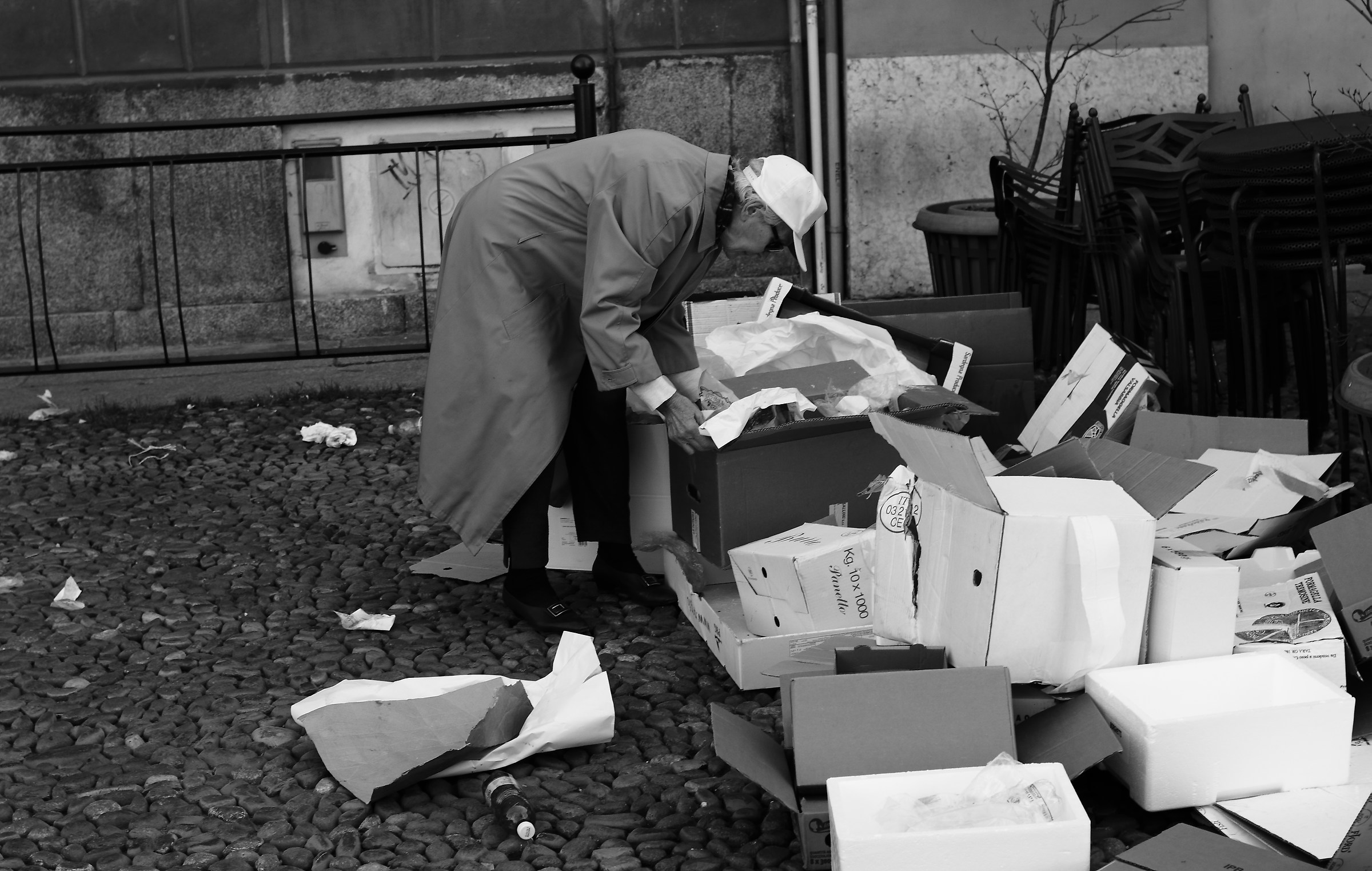 La povertà che guida il popolo