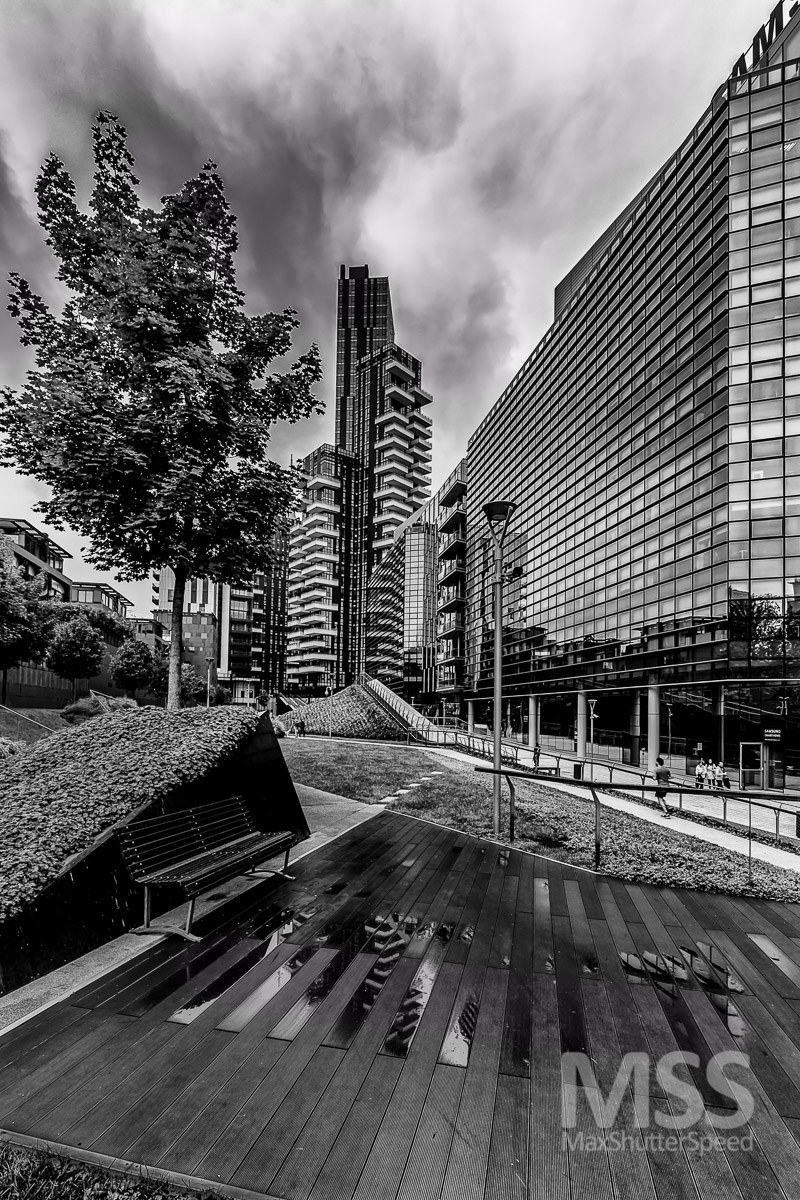 Gae aulenti and surroundings - Milan 4