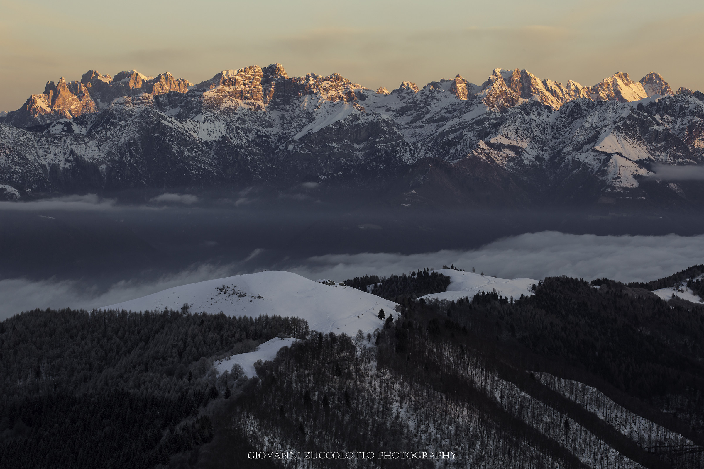 "Flying" the dawn Prealpi