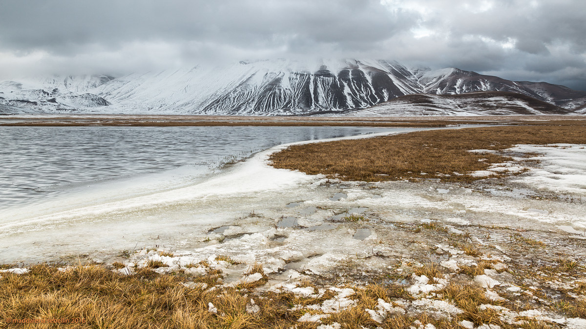 Castelluccio in the grip of ice