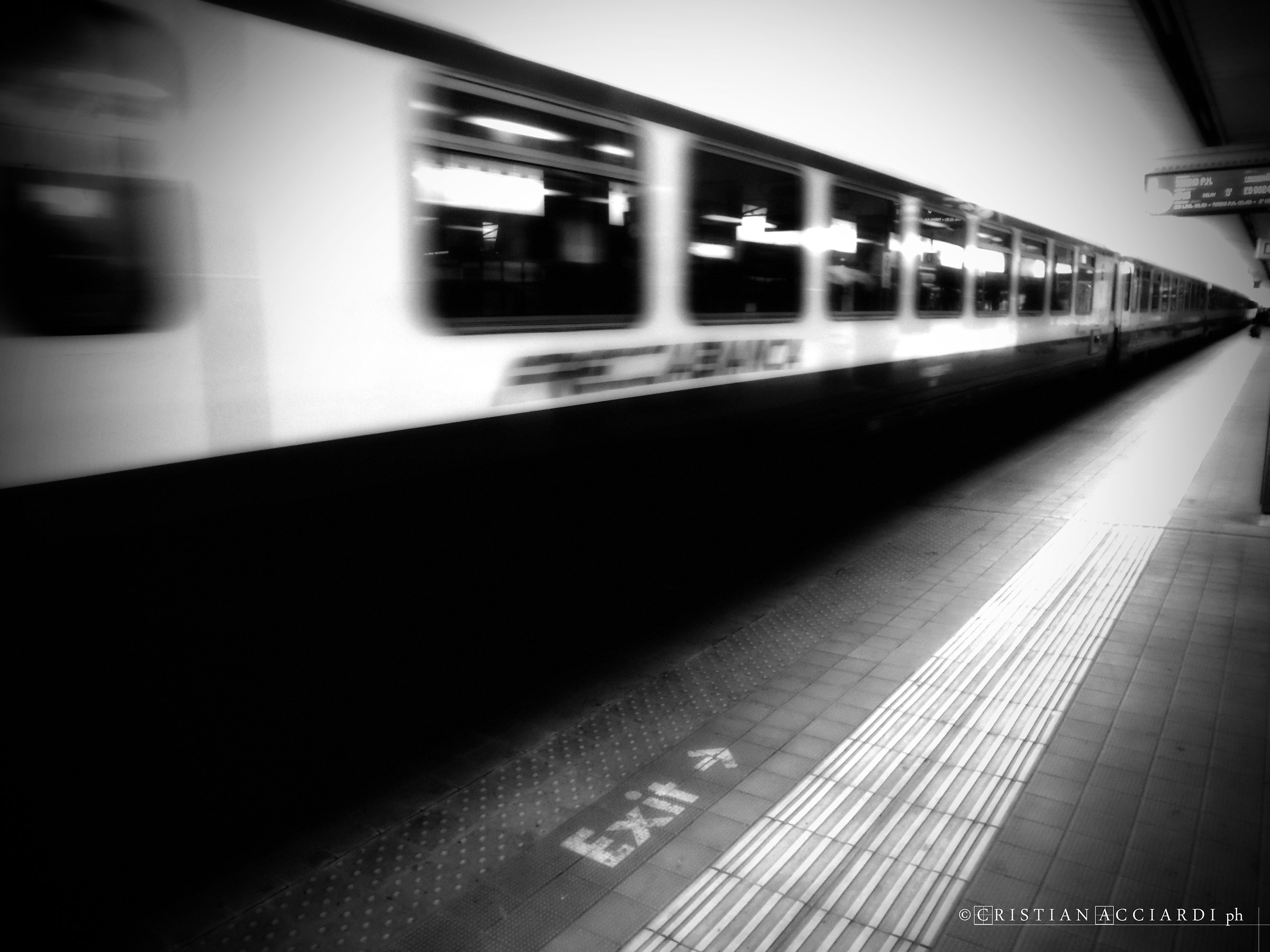 The train passes only once ...