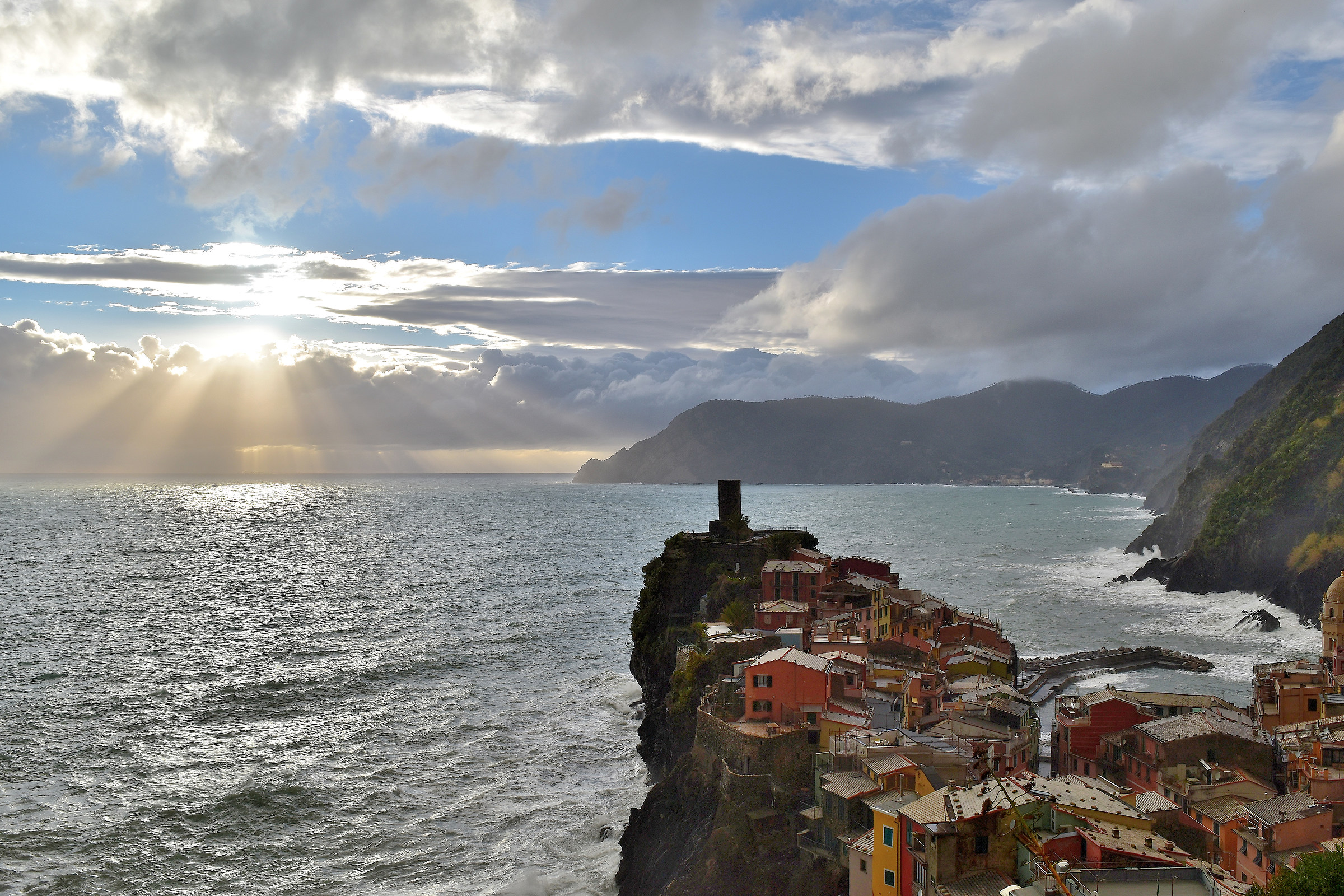 Ultimi raggi su Vernazza