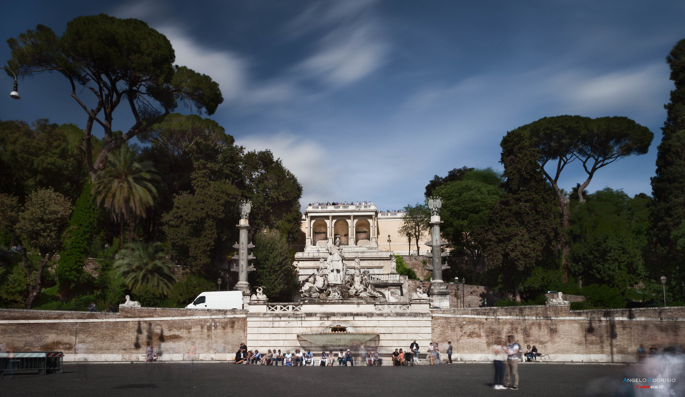 Roma - Finestra del Pincio vista da Piazza del Popolo