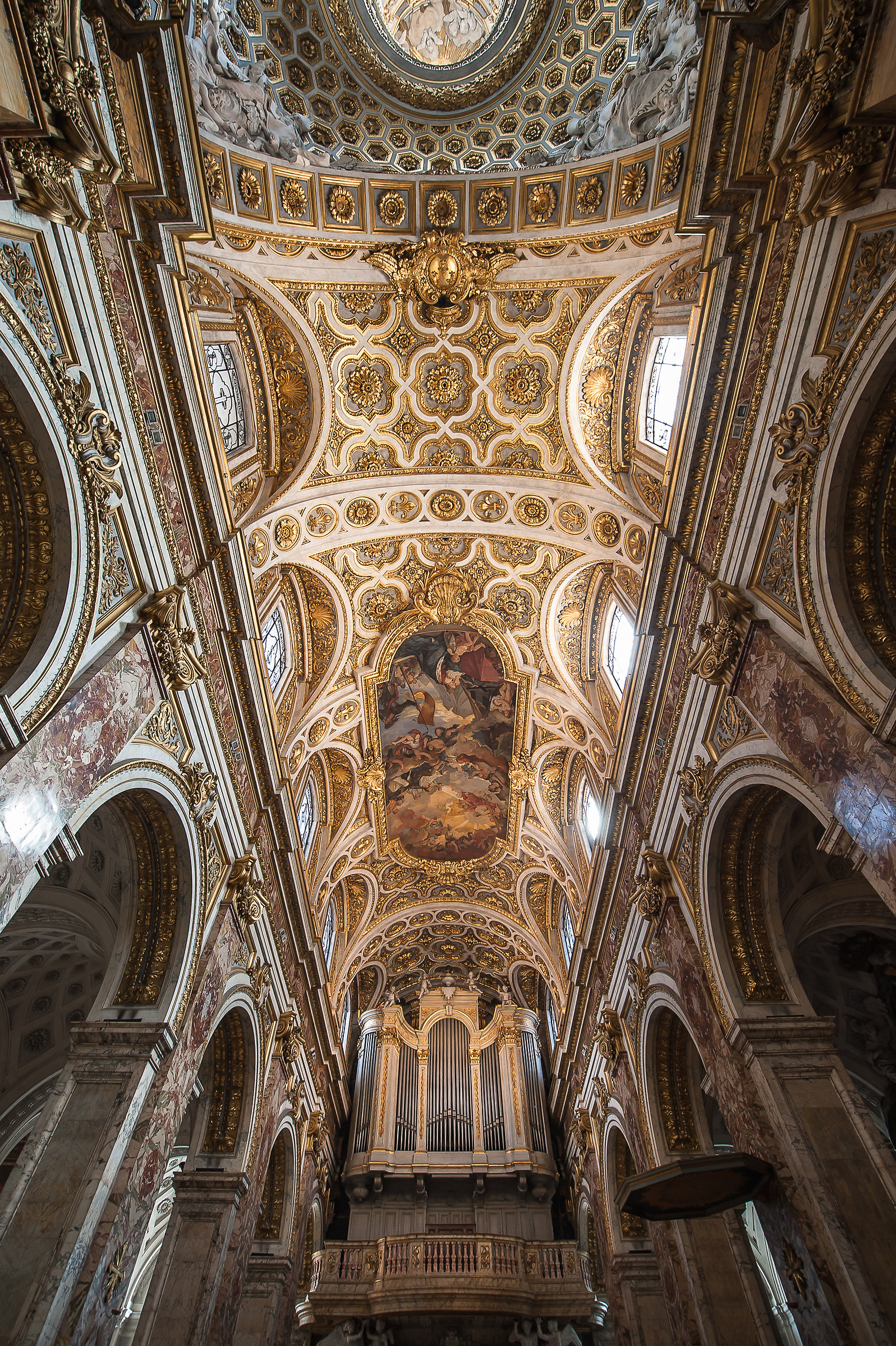 Roma-Interno di S.Luigi dei Francesi