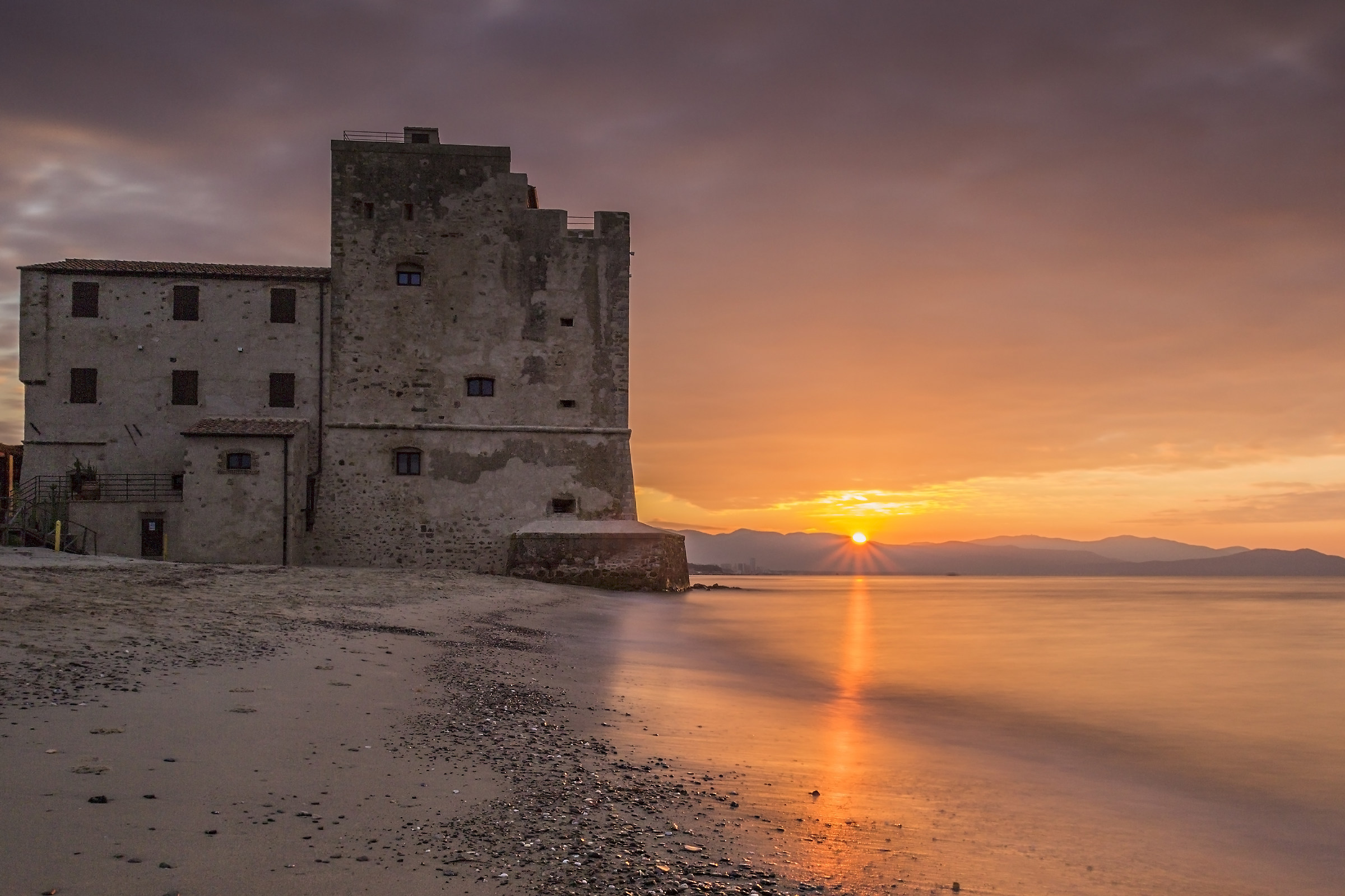 Sunrise at the beach