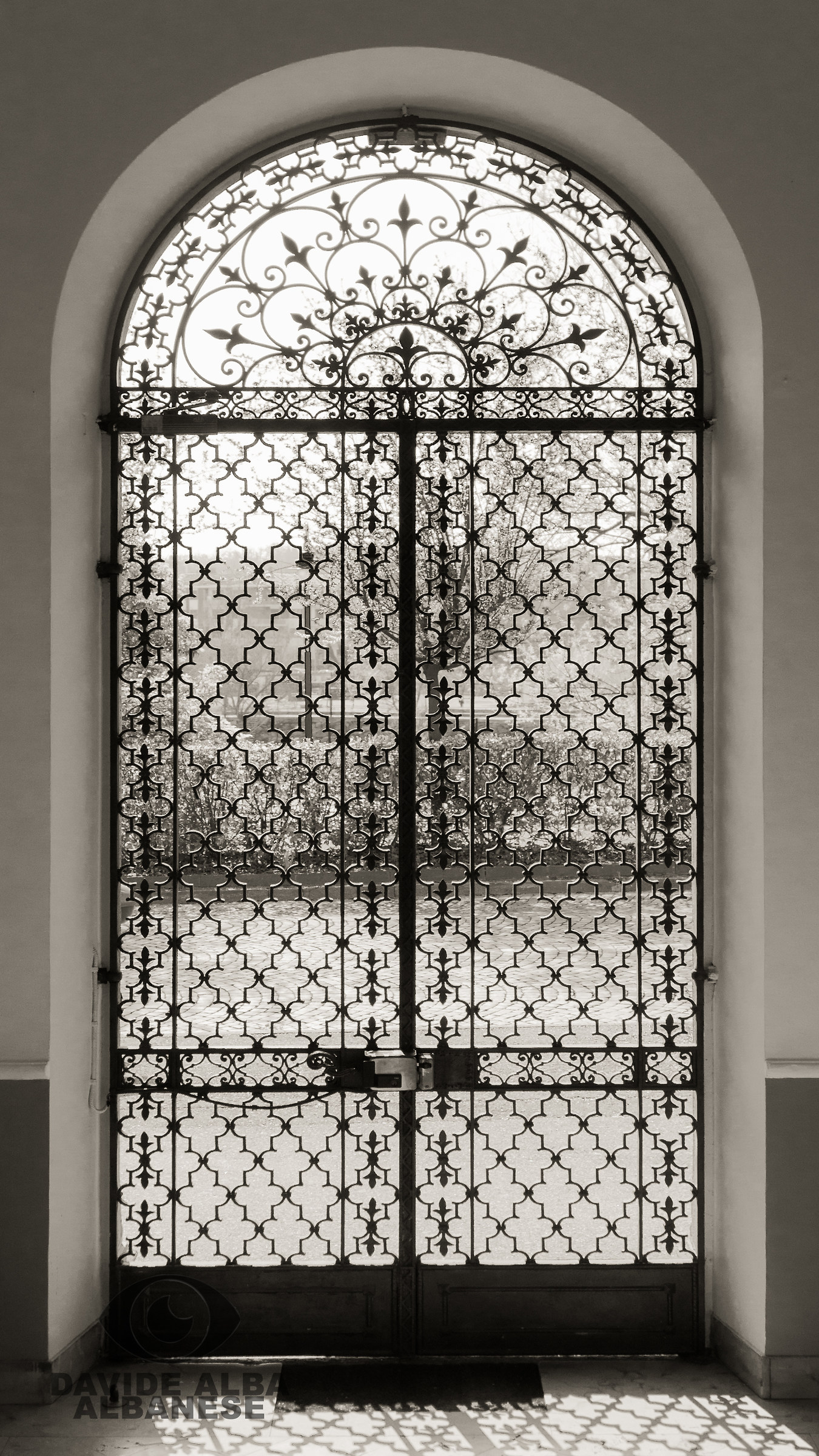 Close that is current