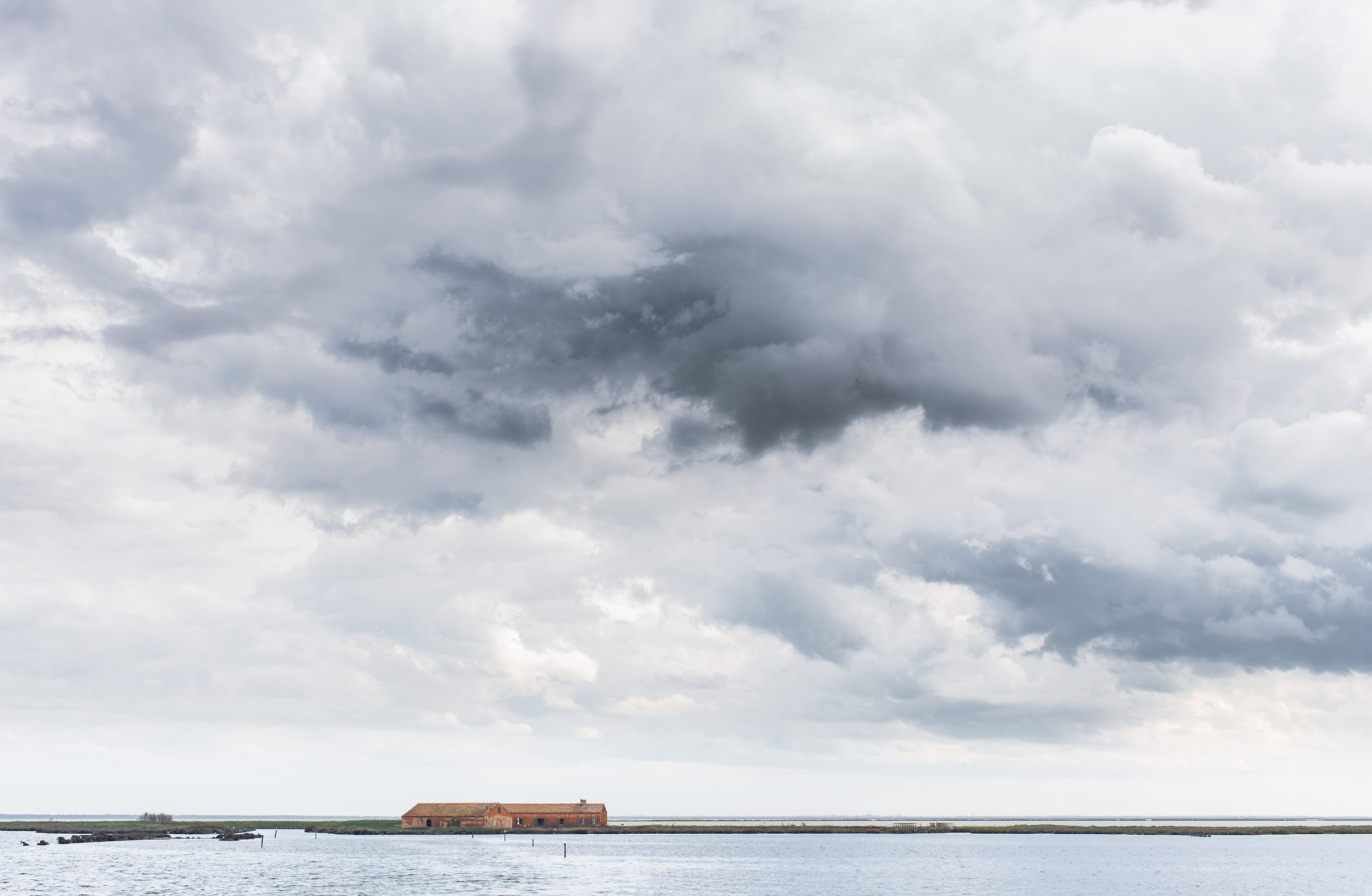 house Fishing in the salt marshes of Comacchio