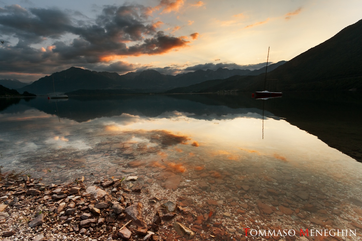 Alba al Lago di Santa Croce (bl)