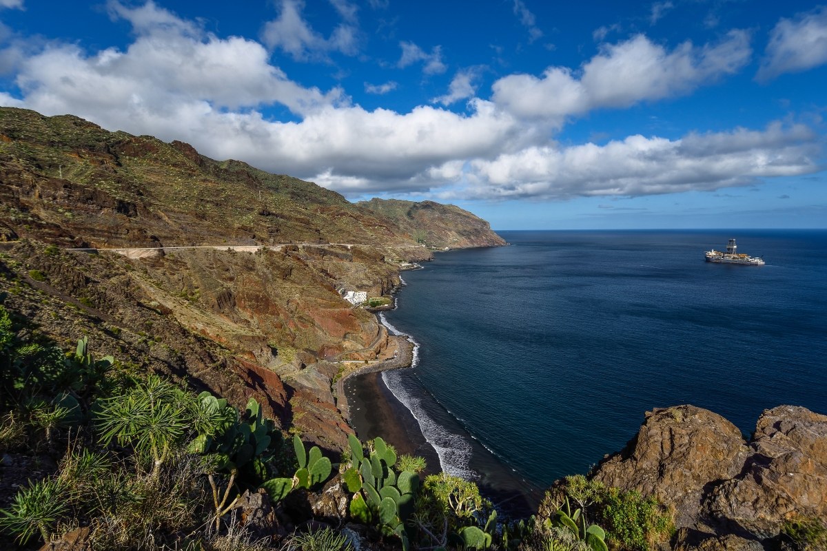 horizon.......................