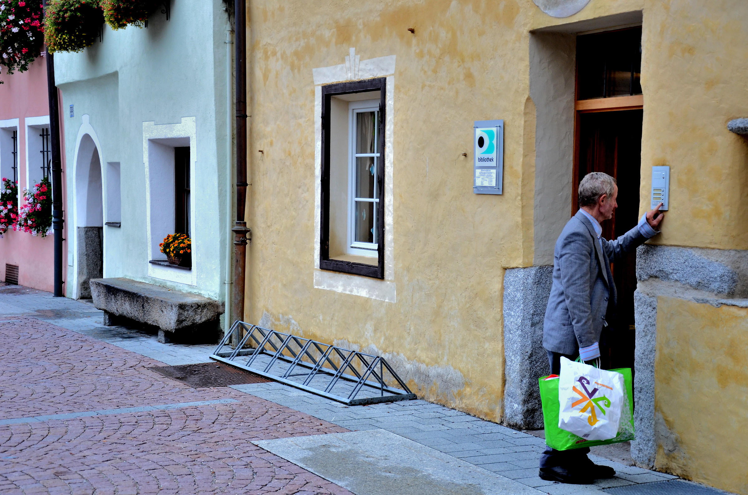 ... Aspect answer ... Brunico