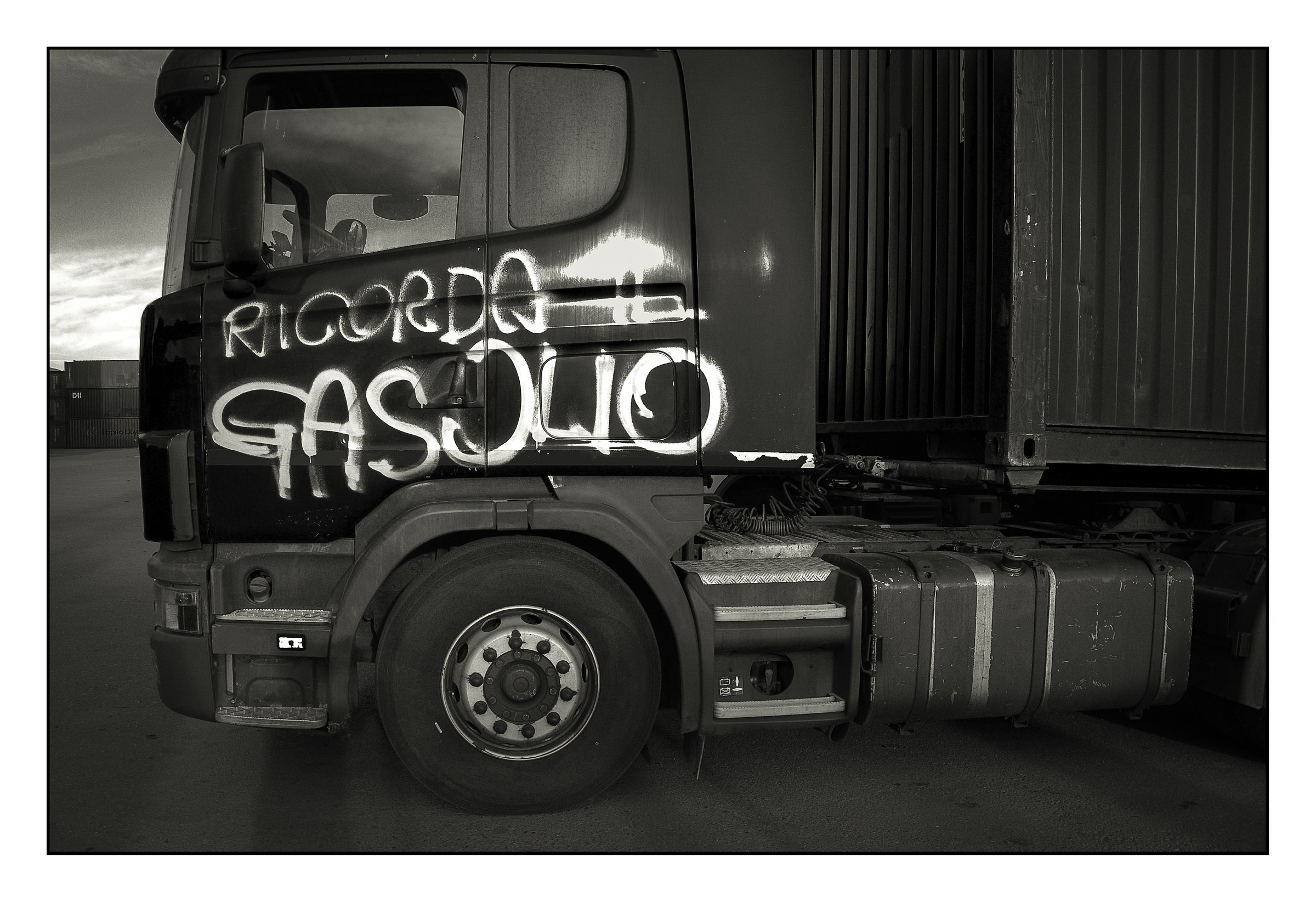 Where do I put the Post it?