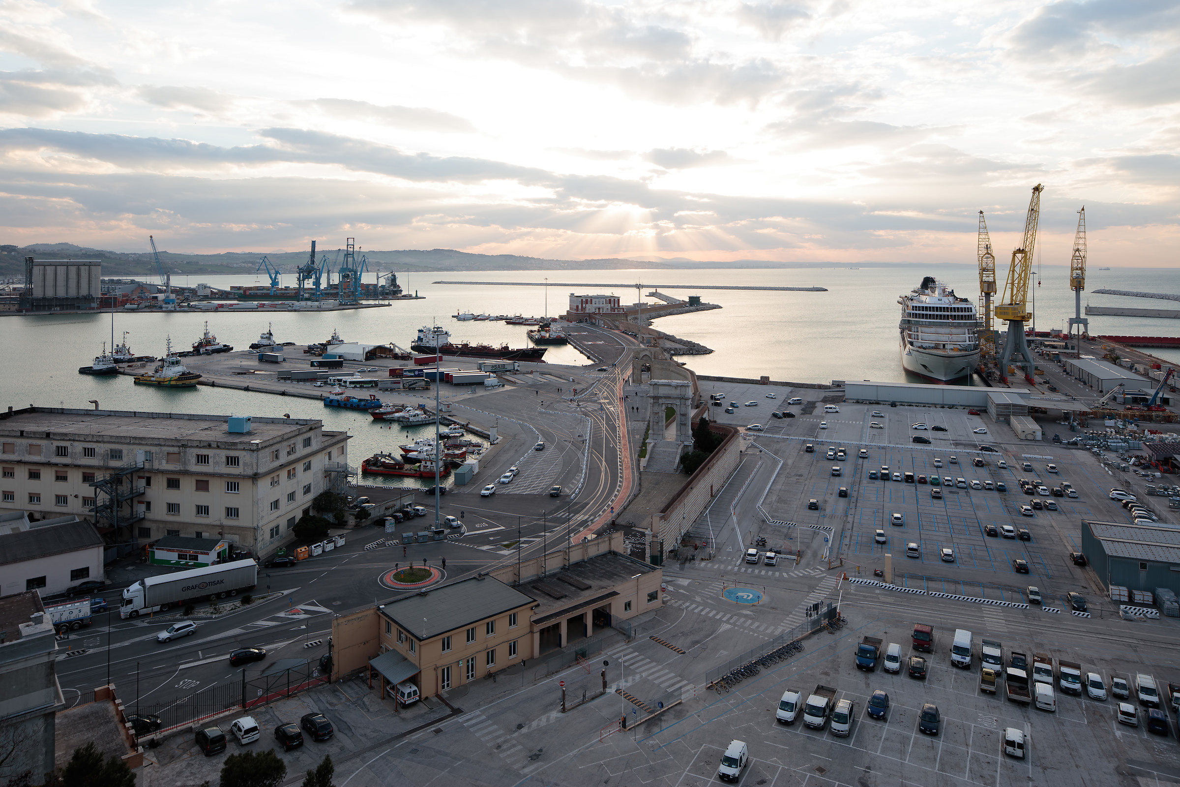 Canon 5Dsr 24mm@f/6.3