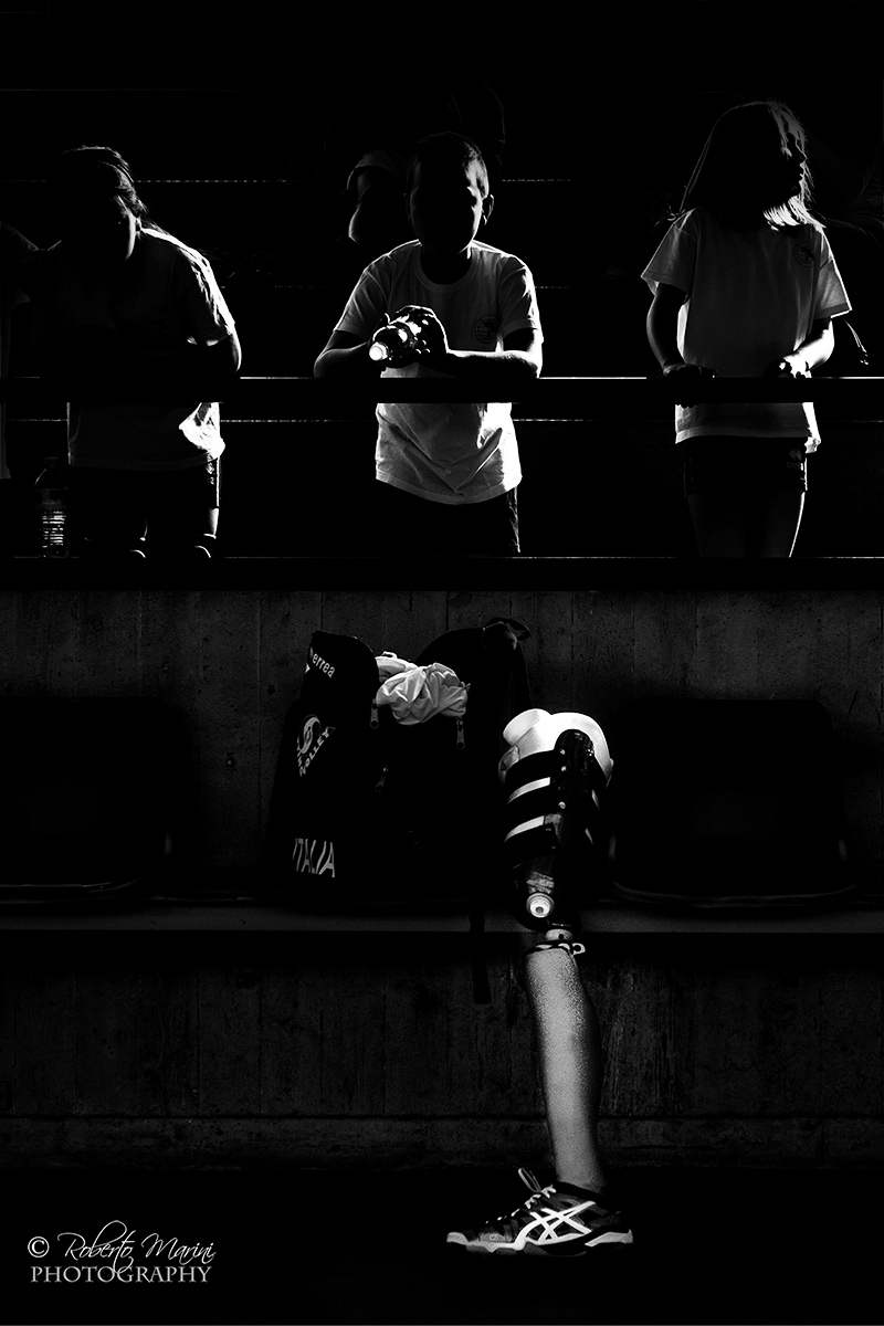 Tre ragazzi e una gamba