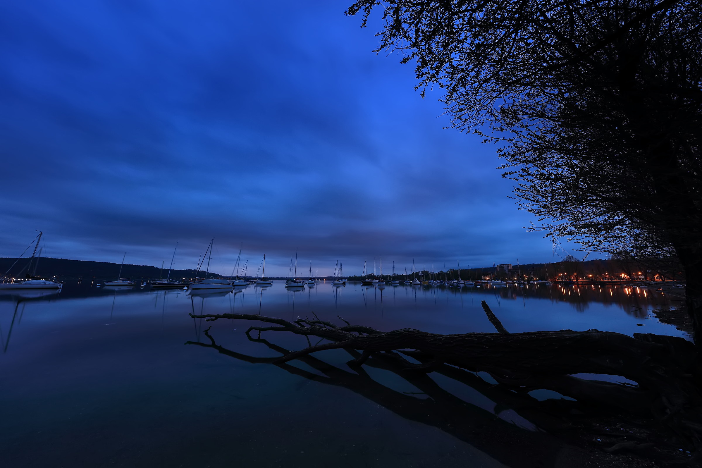 Corso Europa in the early morning