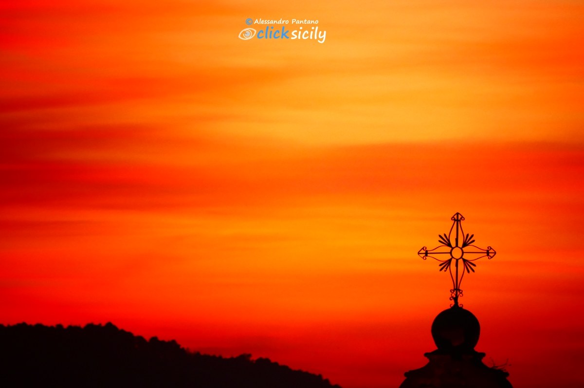 Alba " la croce degli iblei