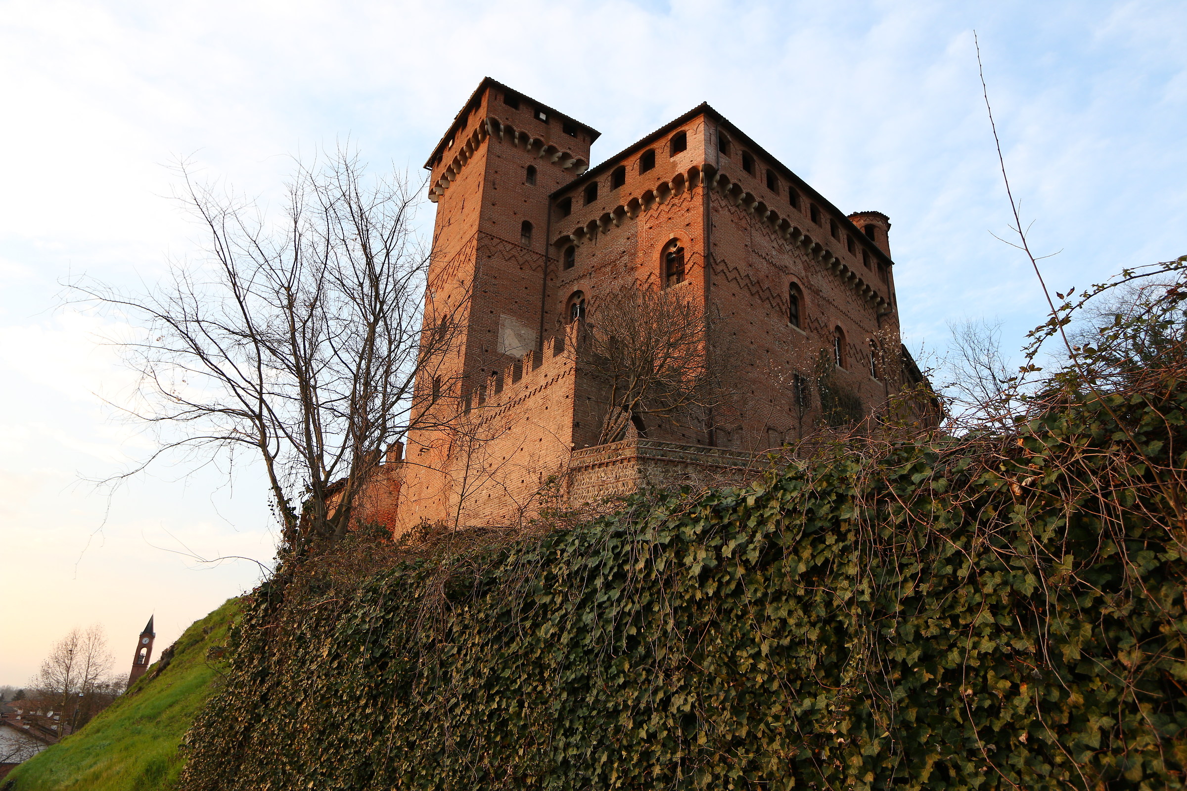 Castello di Francavilla Bisio prov. di Alessandria