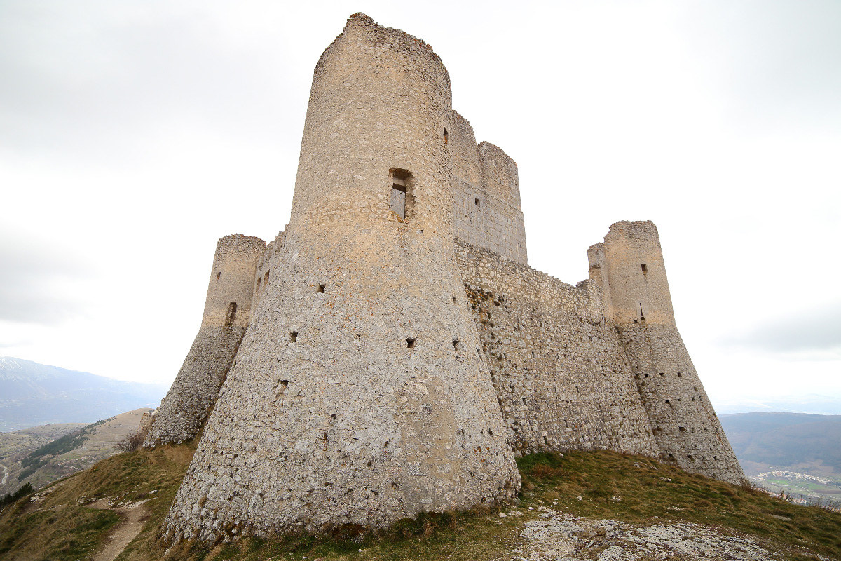 Rocca Calascio....gioiellino d'Abruzzo