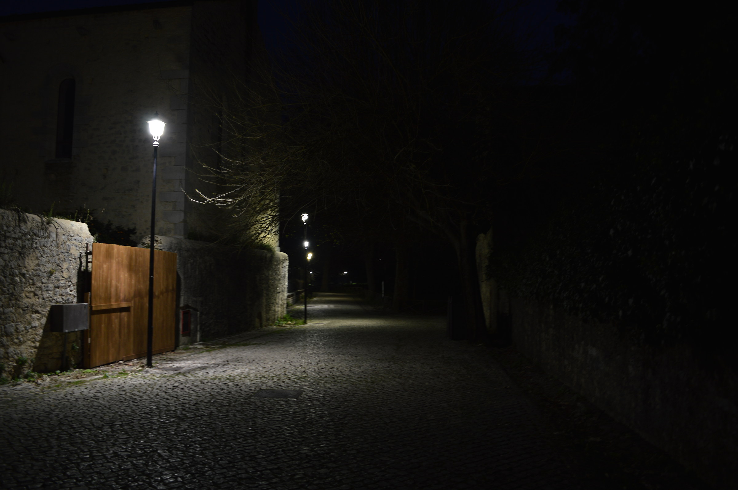 Qui la notte è buia...e ci sei soltanto tu...