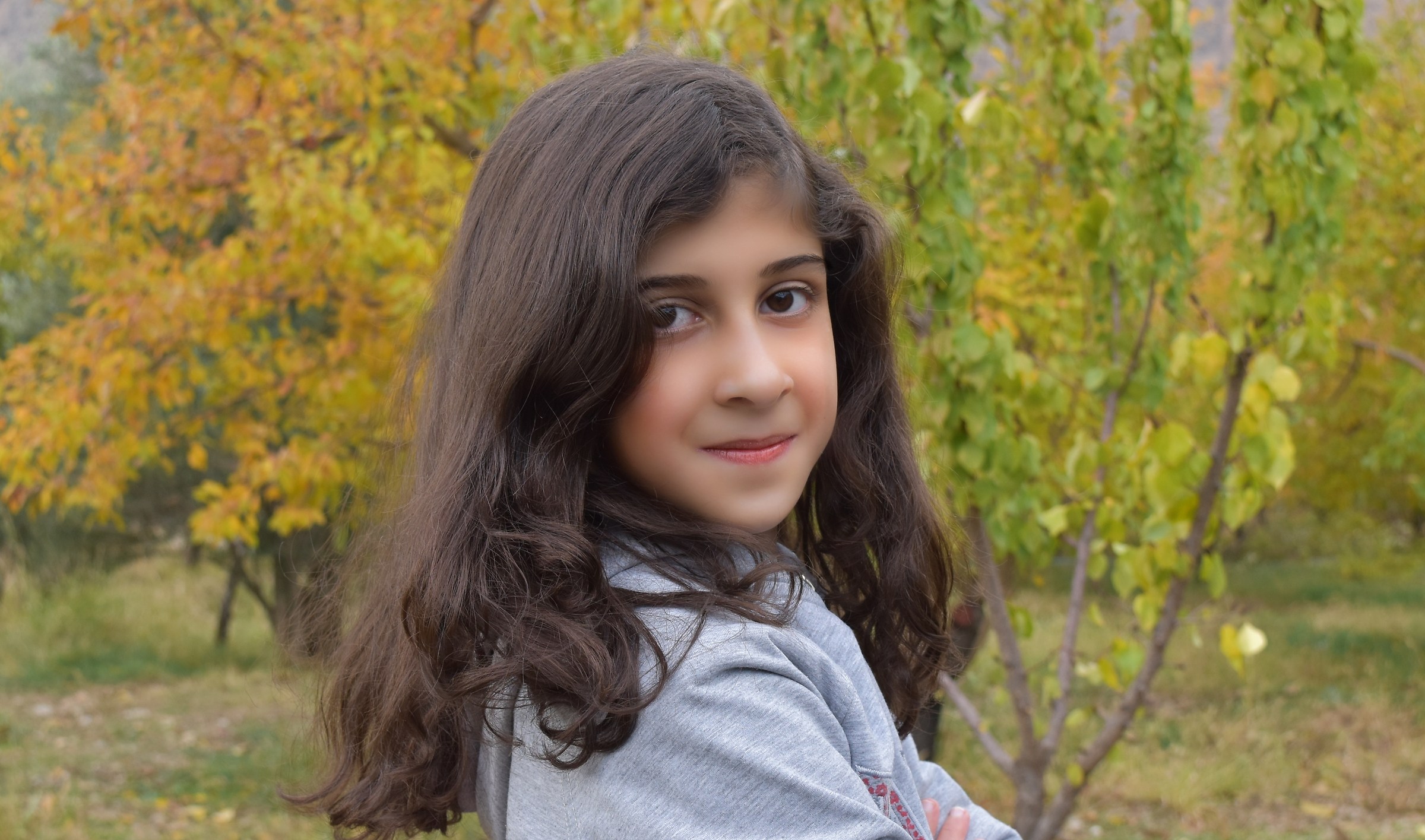 giril's portrait in the autumn.