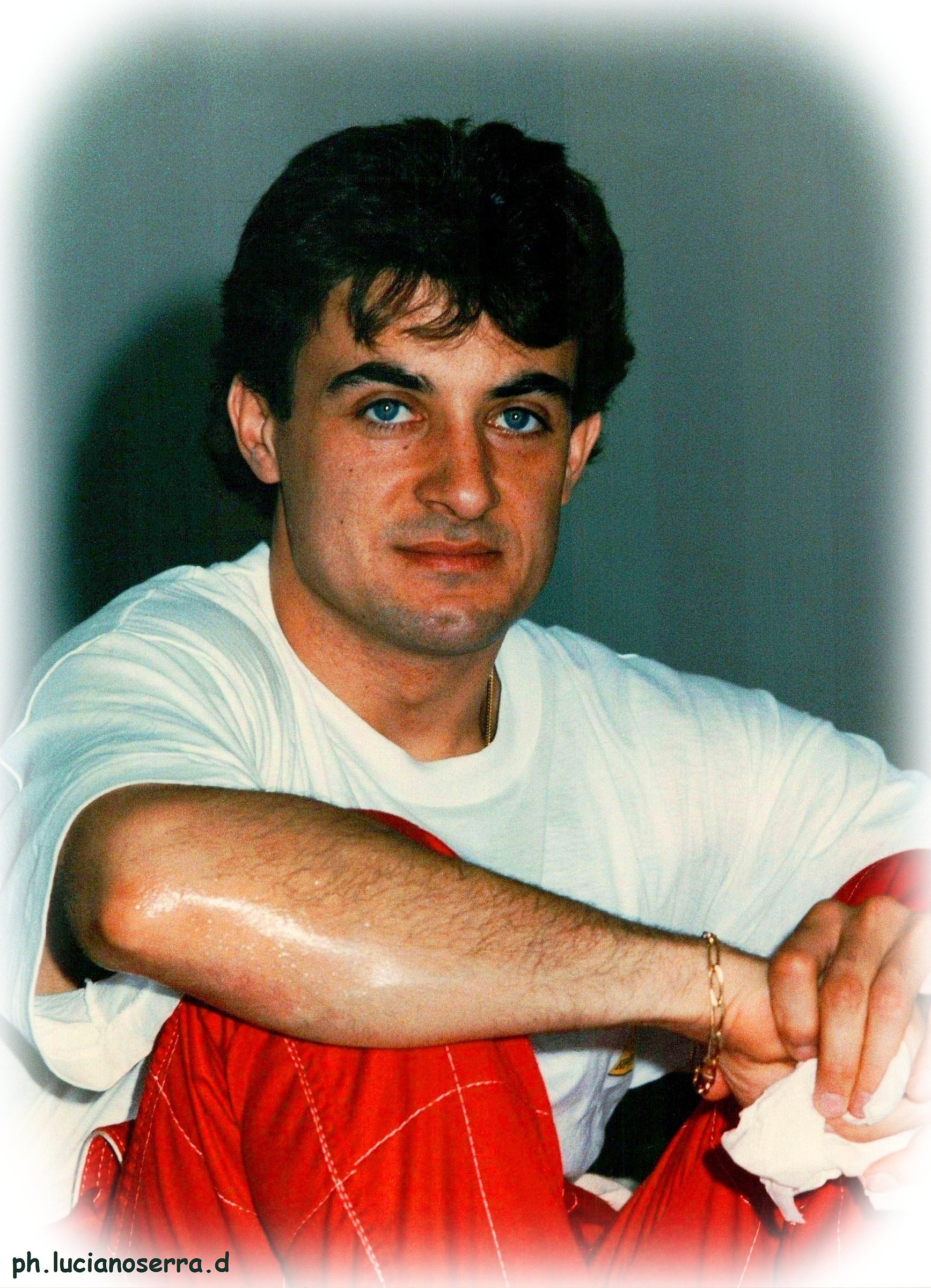 Ferrari driver Jean Alesi ...