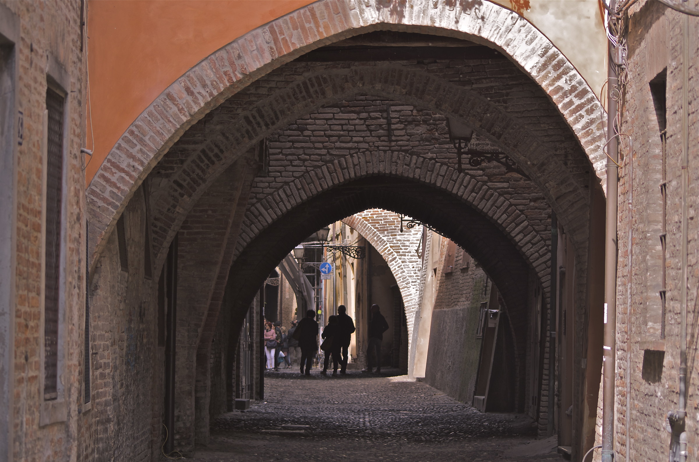 altra prova. ferrara, via delle volte