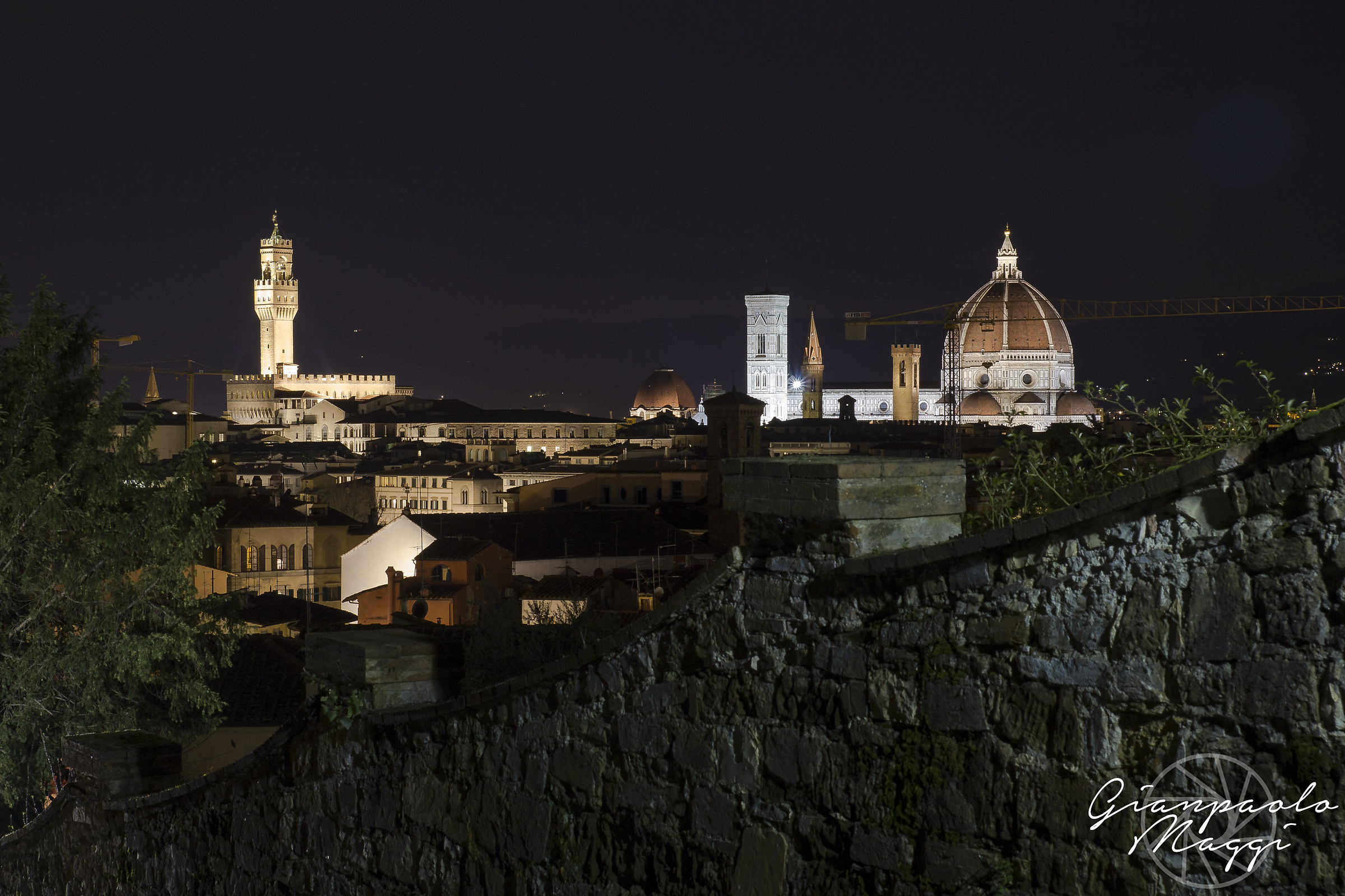 Bring them a big kiss in Florence