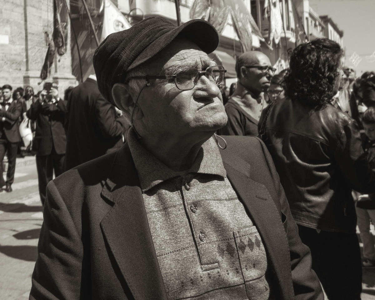 Among the crowd with his thoughts