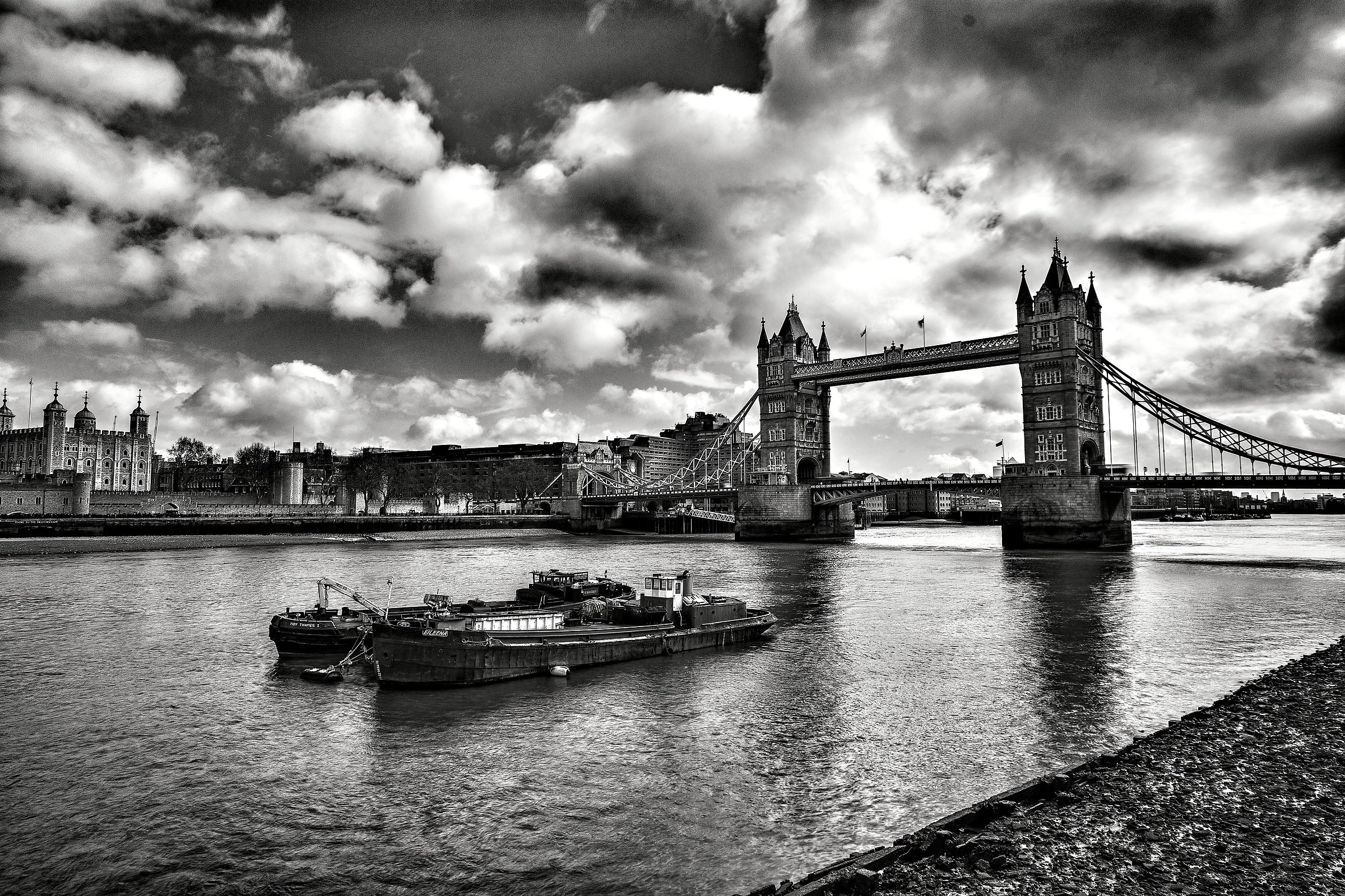 Londra -  Tower Bridge in B/N