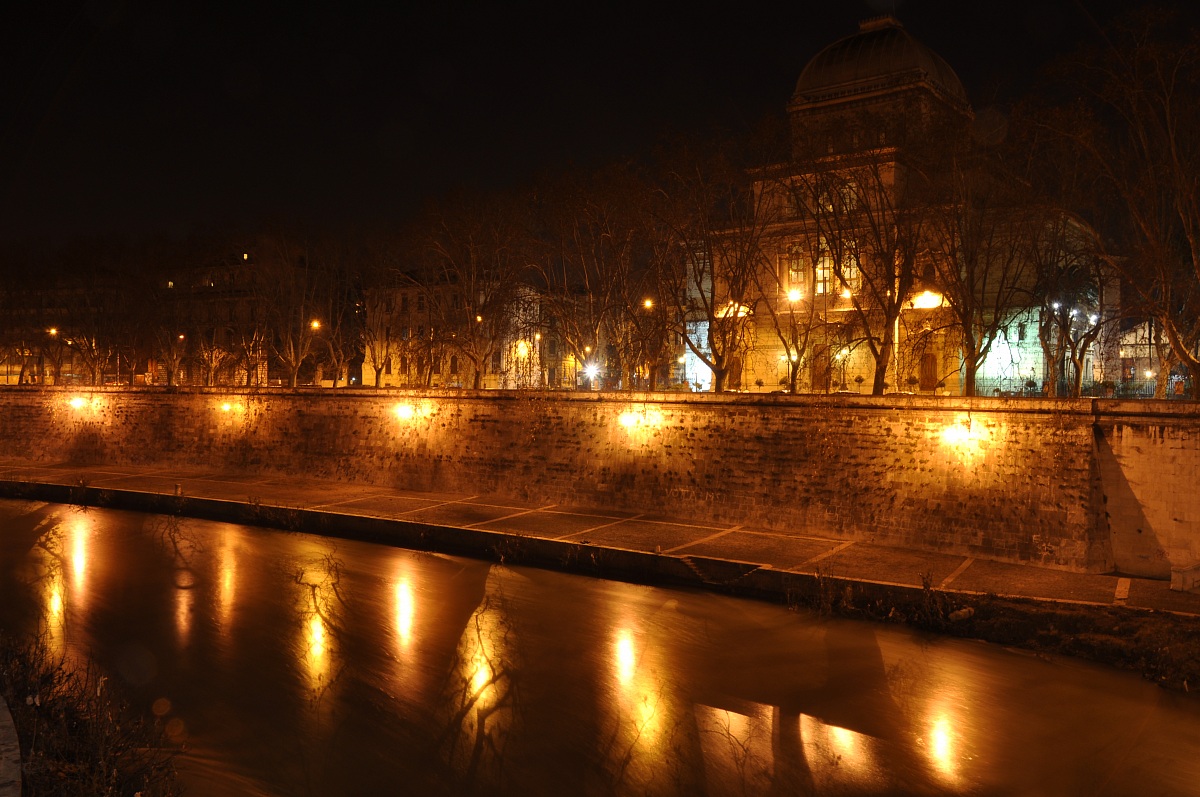 Lungotevere