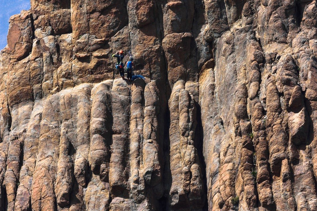 Hanging ....................