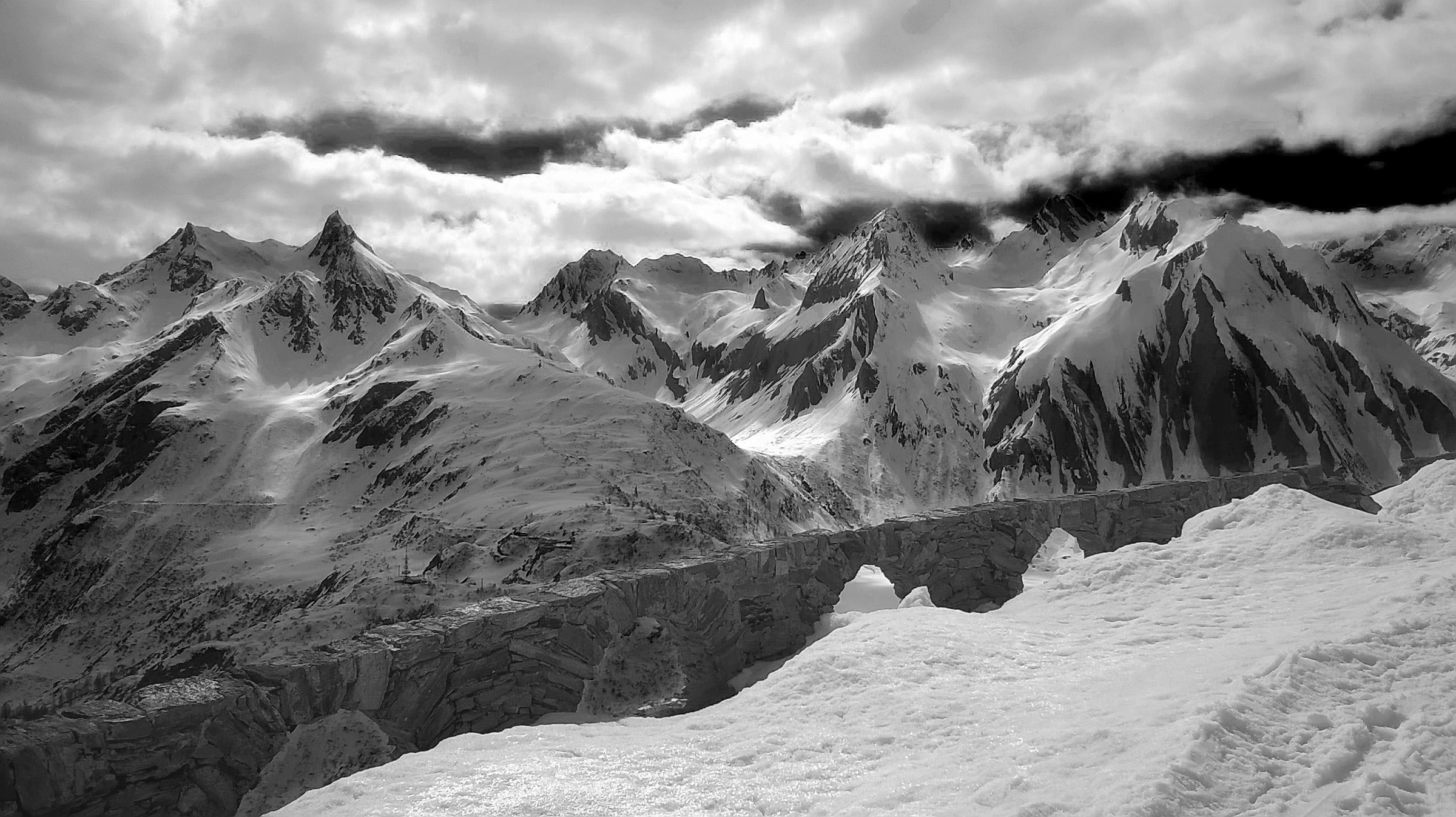 valle formazza (vb) in b.w.