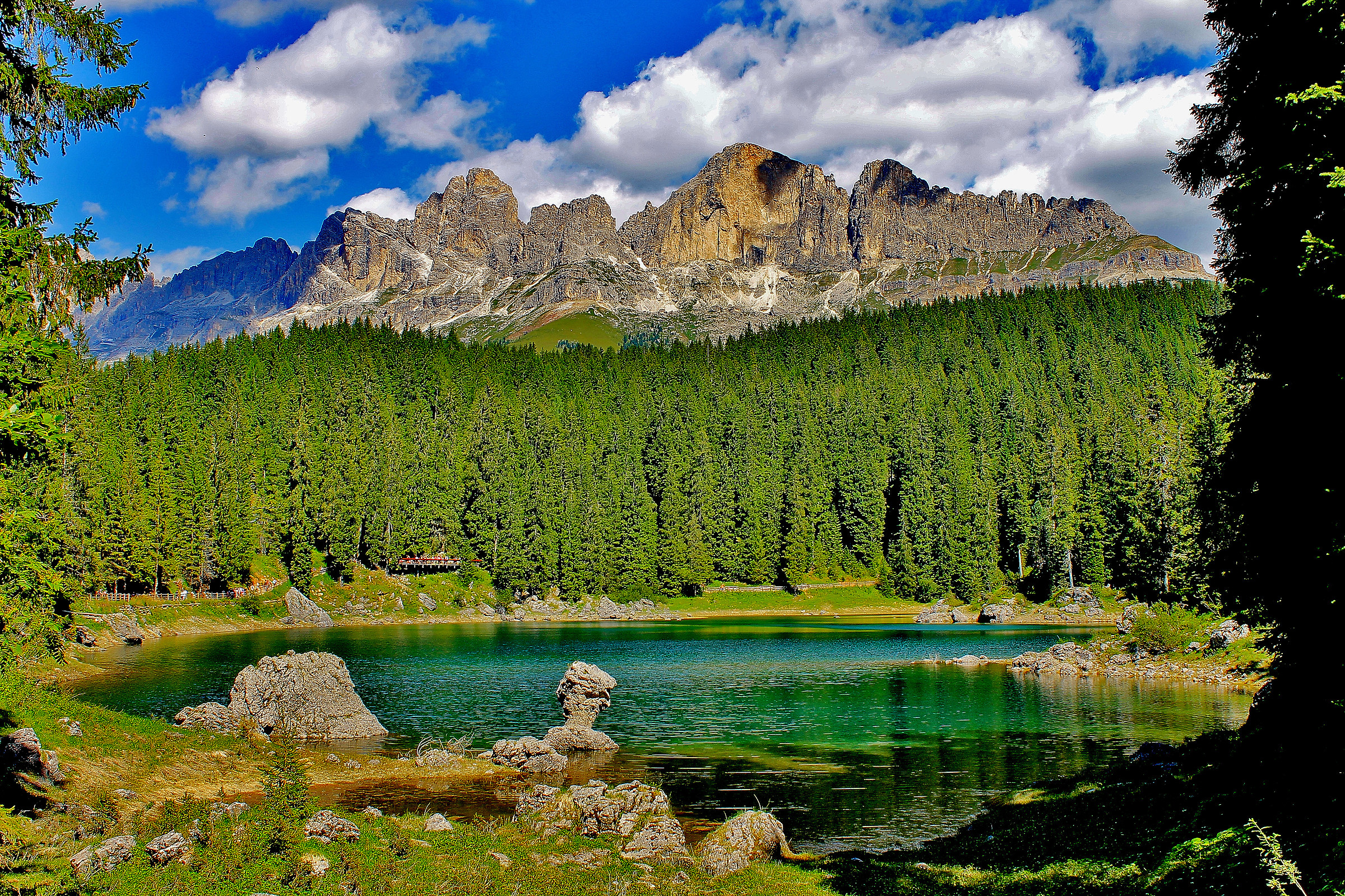 The sky .. the Catinaccio..il forest and lake