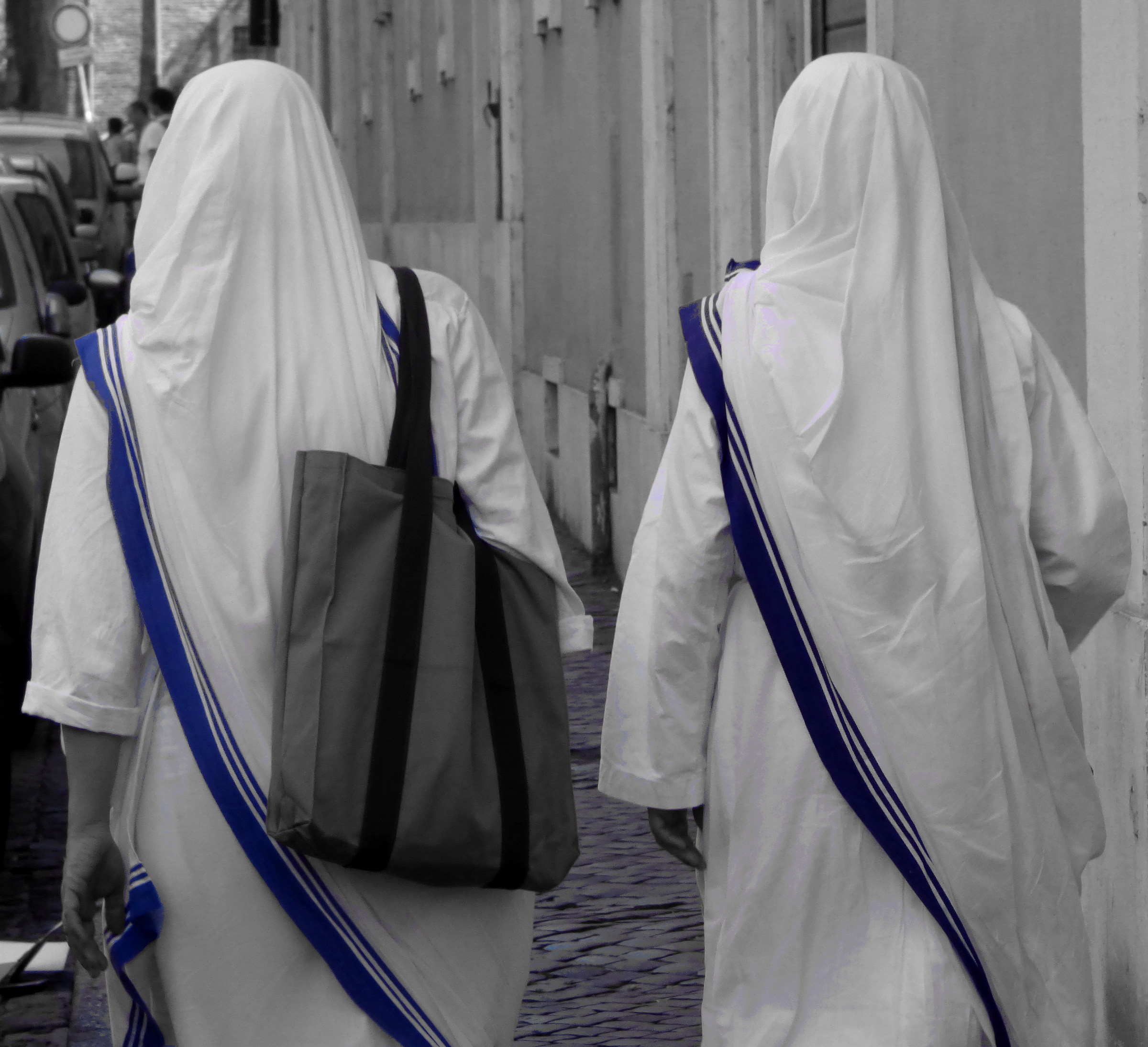 Following of nuns