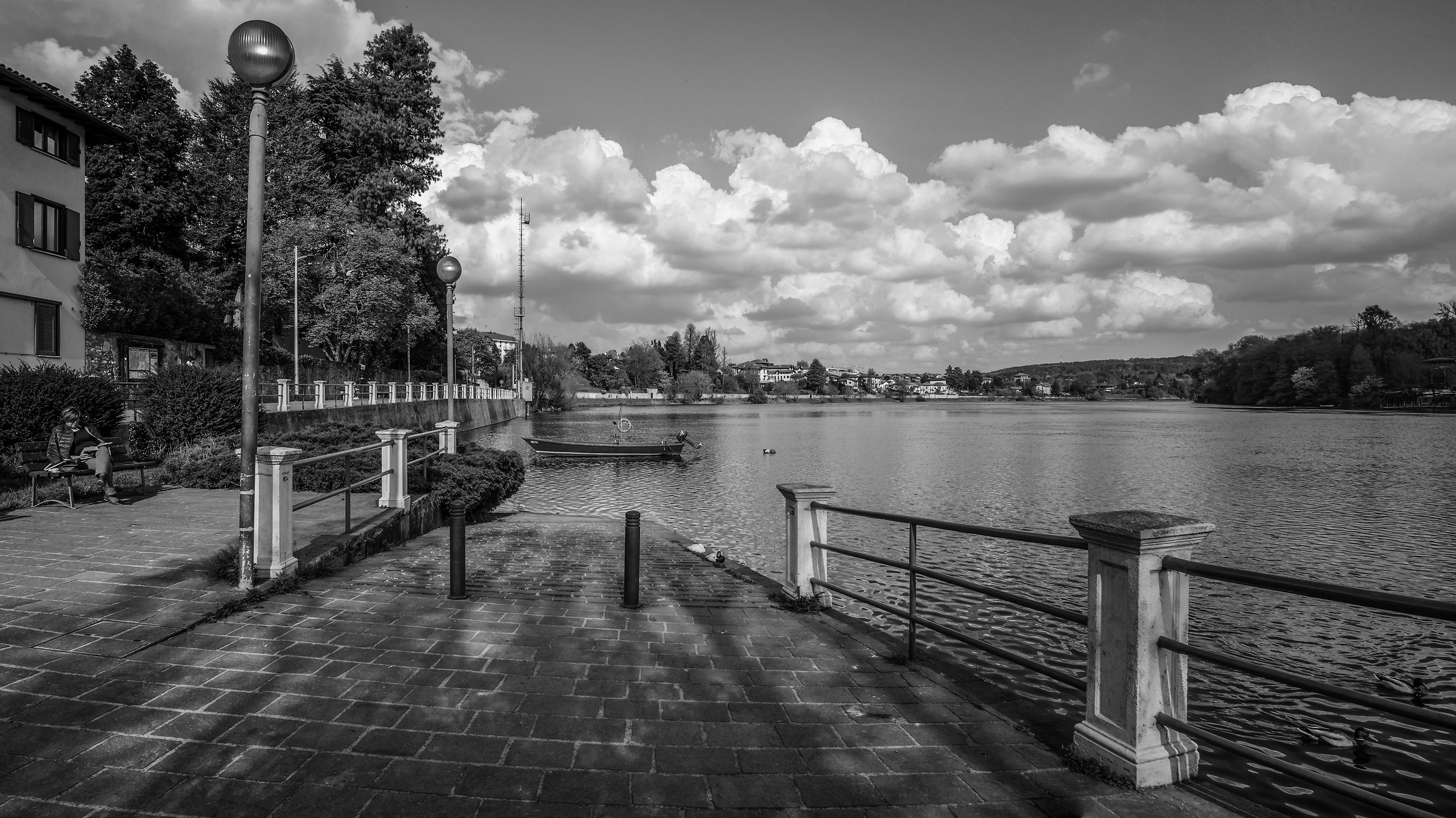 Start dell'Alzaia Ticino - Monochrome