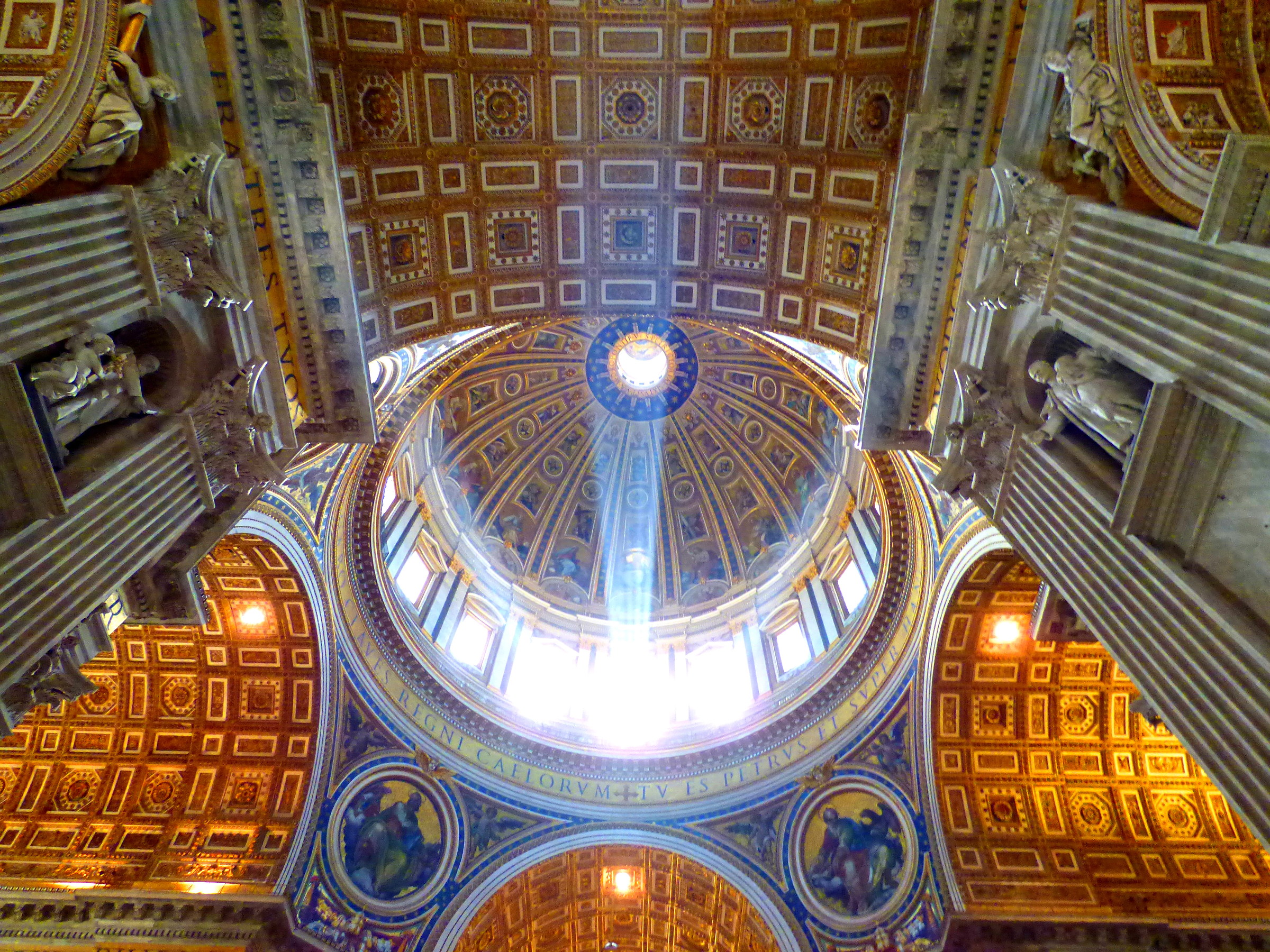 Fasci di luce divina