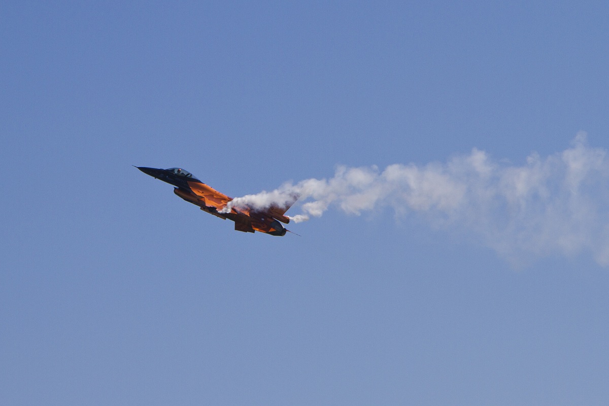 General Dynamics F-16