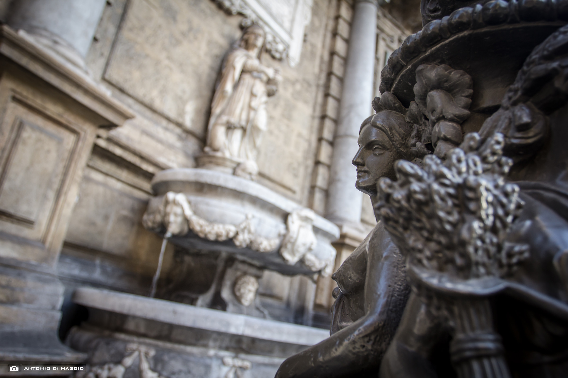 Piazza Vigliena or four songs