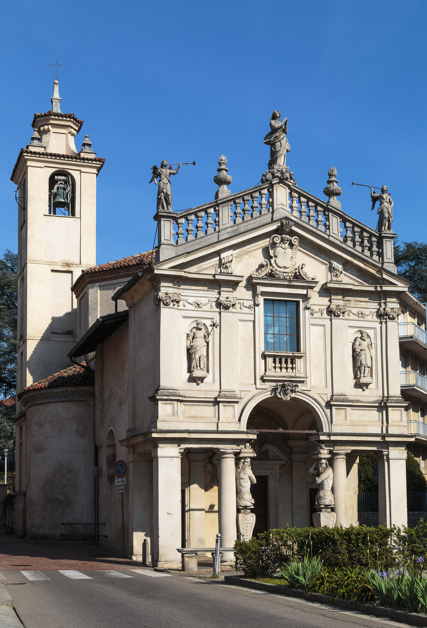 Santuario della Madonnina in Prato - Varese
