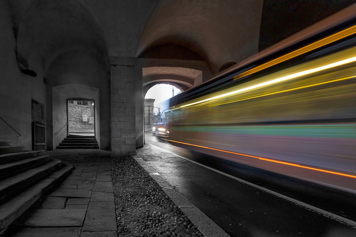 atb, sfreccia dalla porta di S. Agostino.