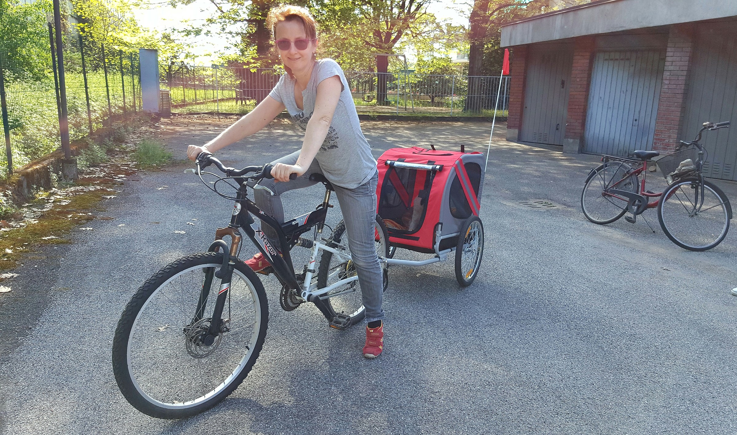 ... per non lasciare a casa la Melly....