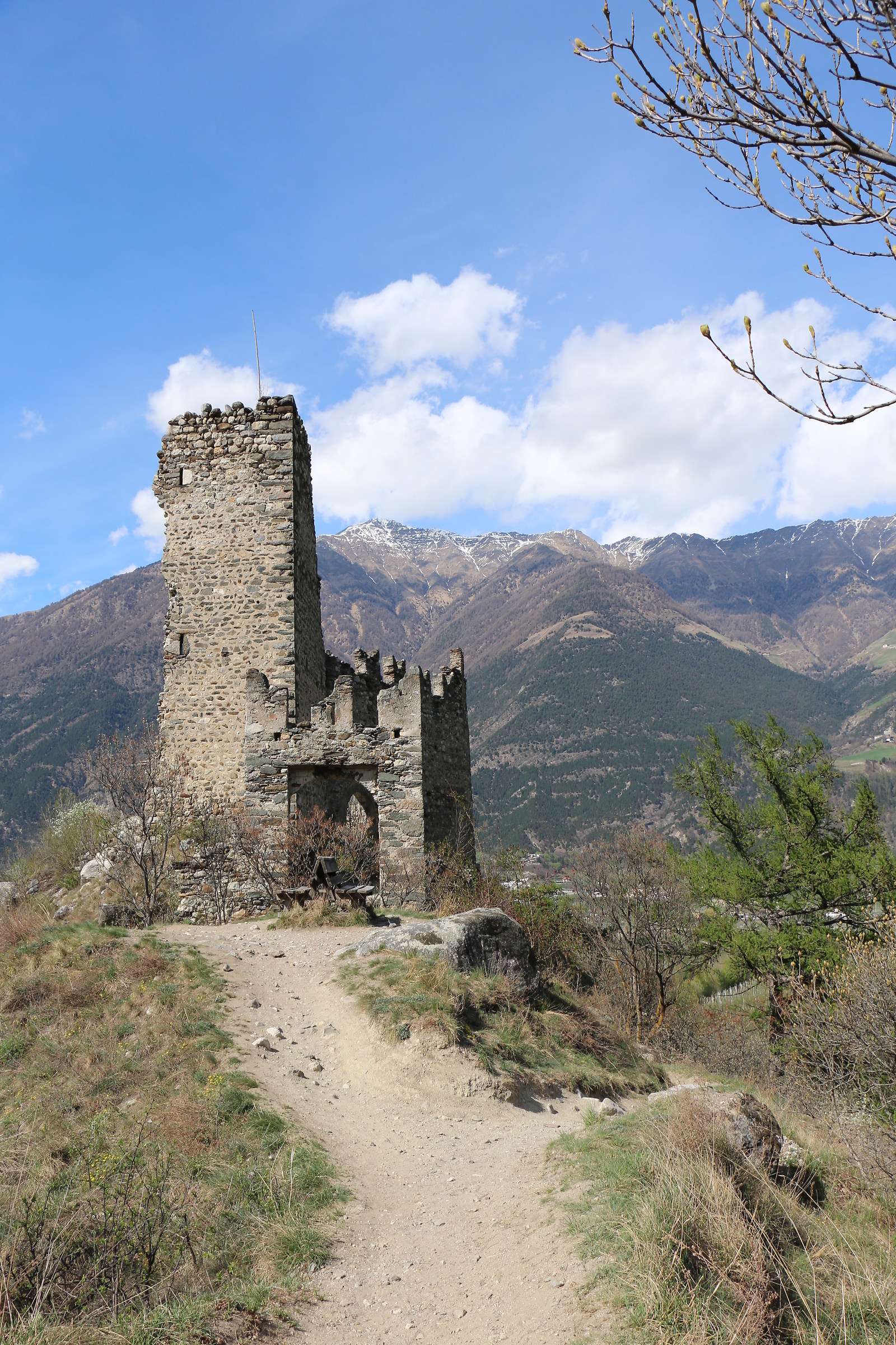 Castle ruins near Laces