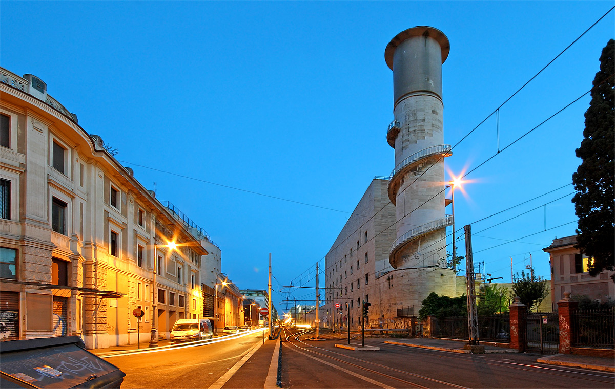 Via Giolitti, the termini