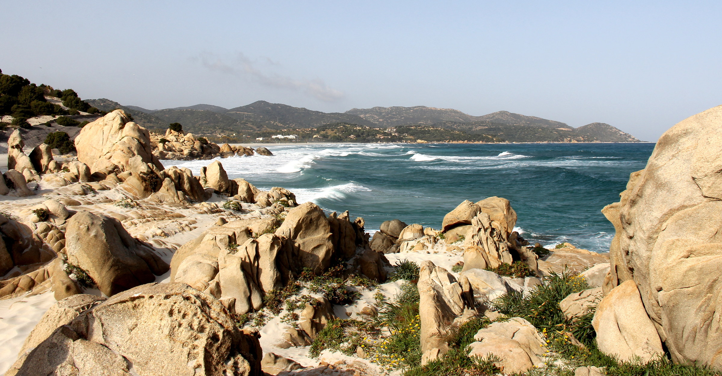 Porto Giunco in Primavera