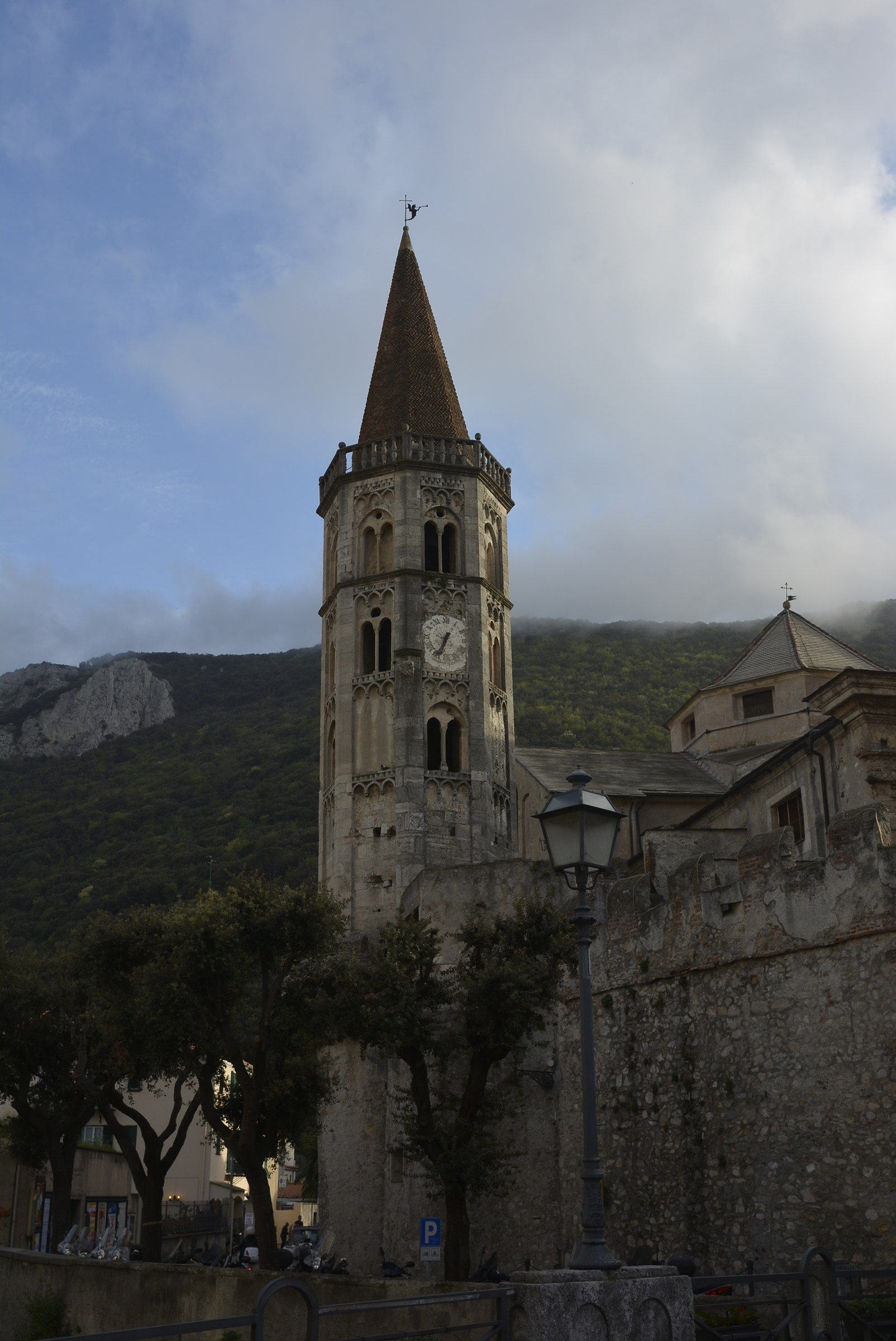 il campanile di Borgofinale