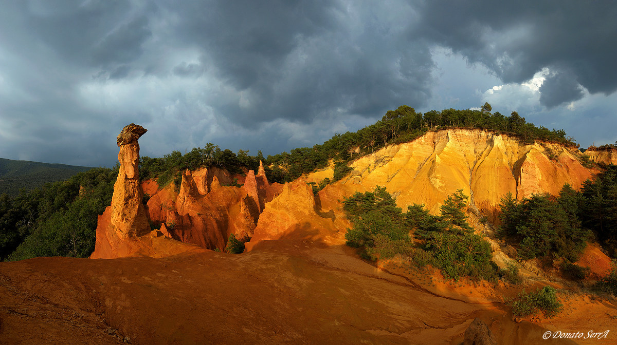 Rustrel, il Colorado Provenzale al tramonto