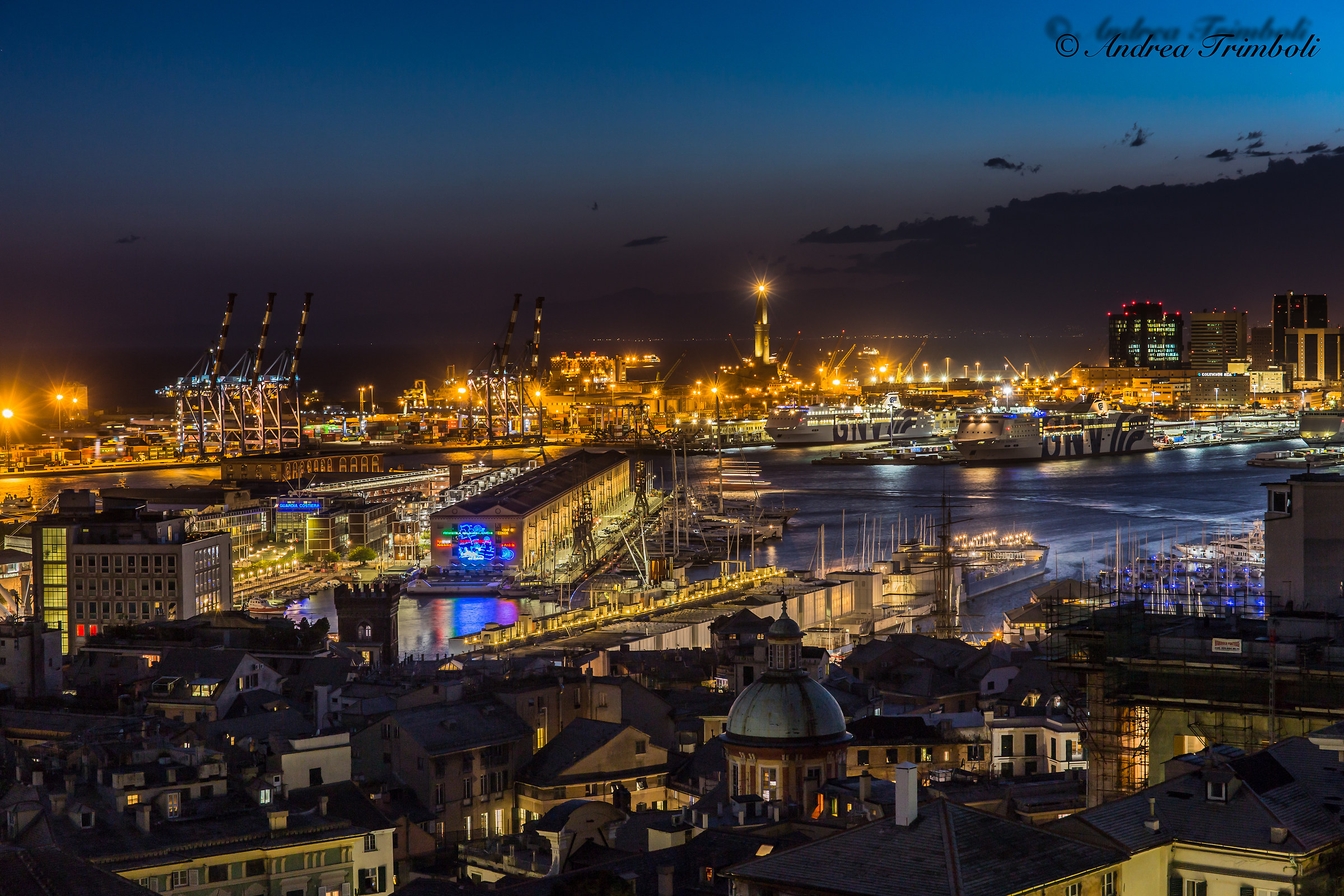 Genoa Porto blue hour