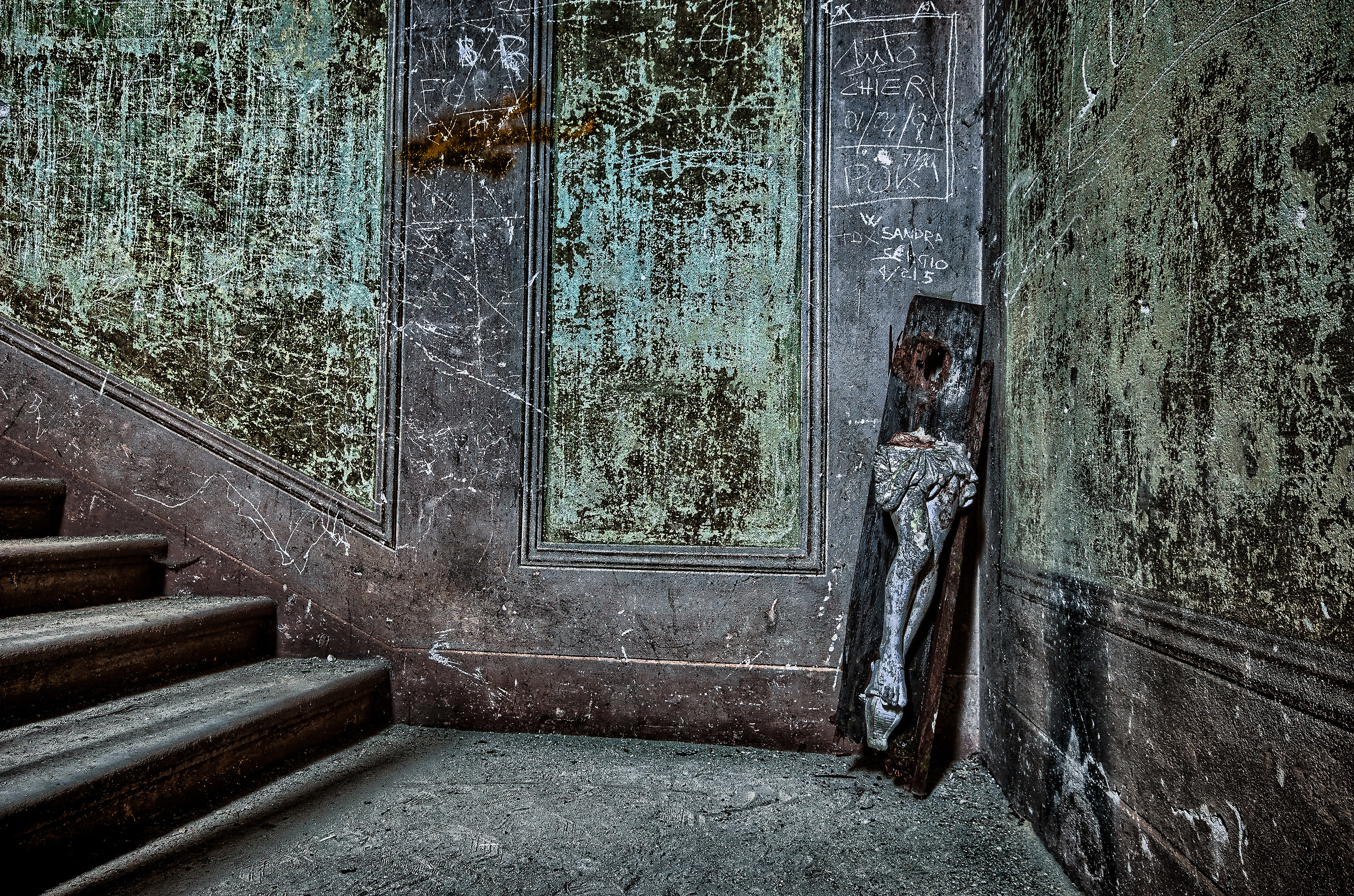 Resurrection ... Villa Suspiria