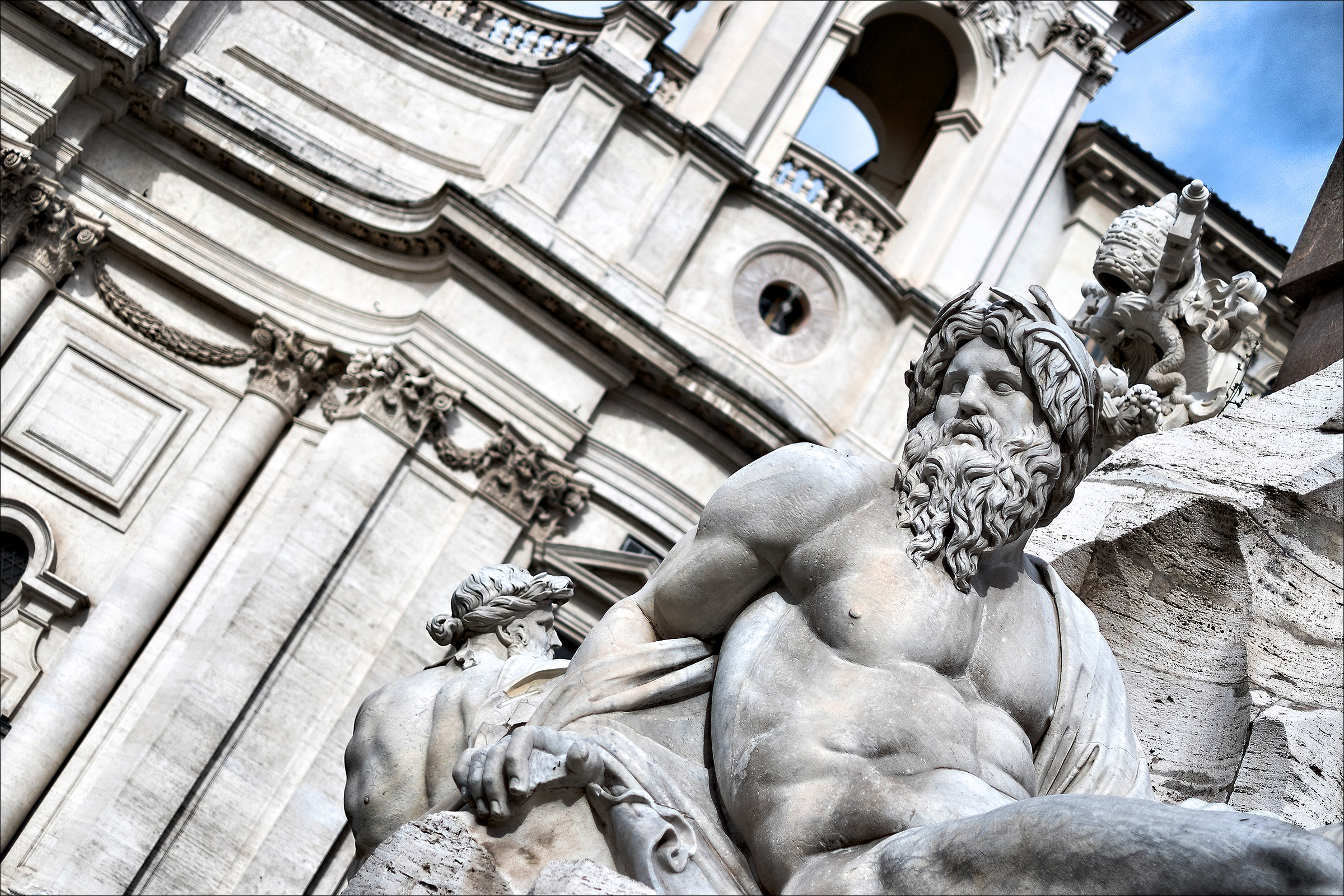 Trevi Fountain: 04/02/2016